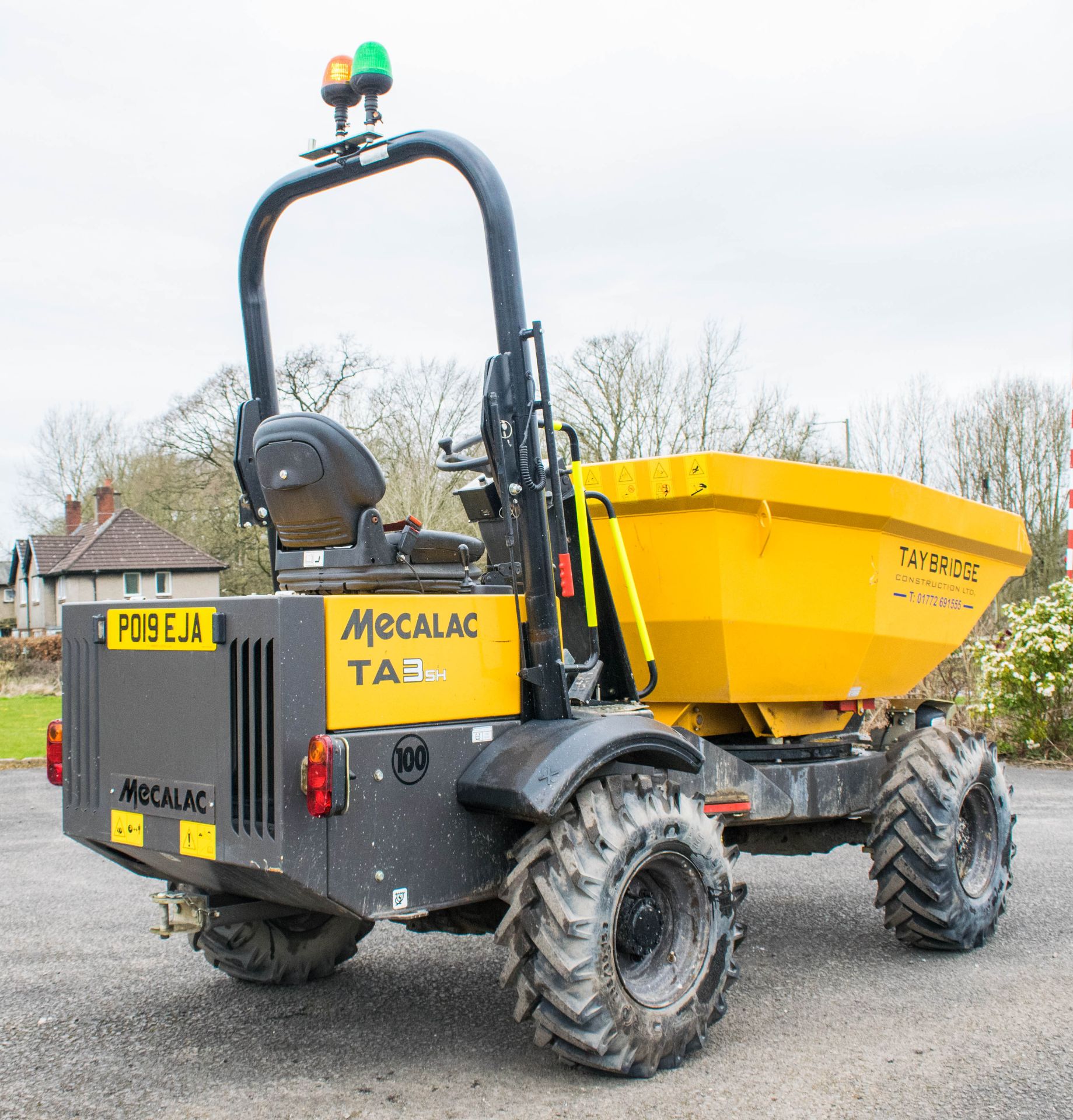 Mecelac 3 tonne swivel skip dumper Year: 2019 S/N: 2PD6627 Recorded Hours: 137 - Image 3 of 18