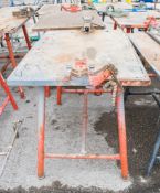 Collapsible steel site work bench C/w pipe vice and bench vice