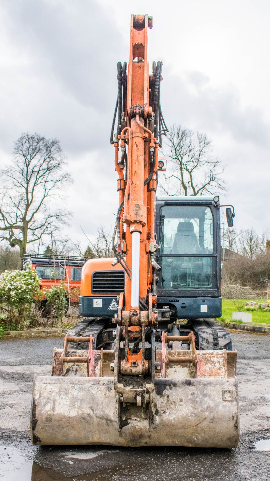 Doosan DX80R 8 tonne rubber tracked midi excavator Year: 2013 S/N: 50913 Recorded Hours: 4751 blade, - Image 5 of 22