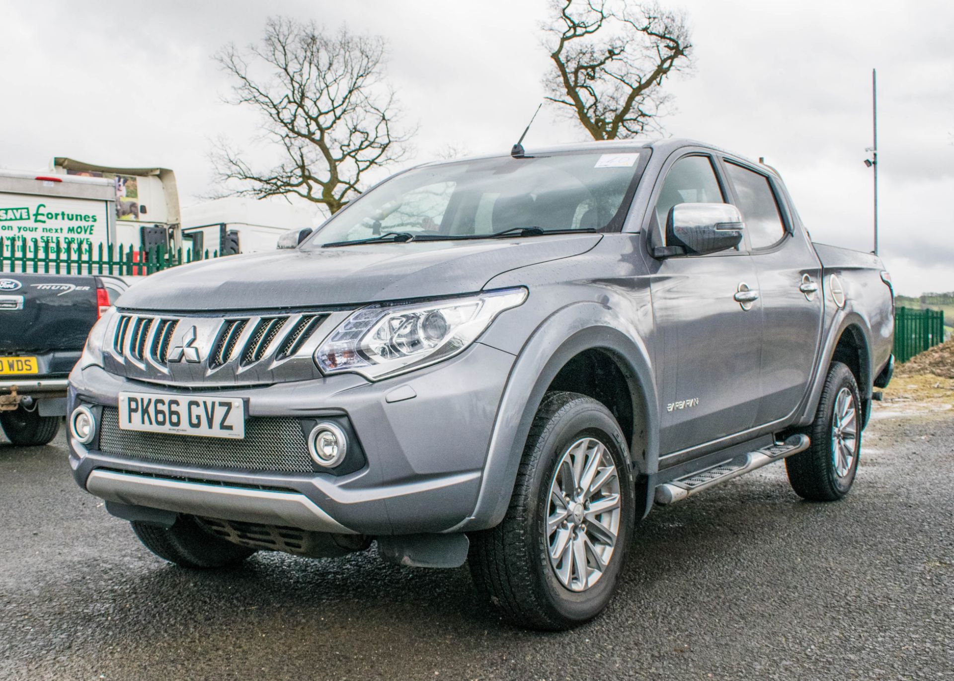 Mitsubishi L200 Barbarian DCB DI-D 2.5 diesel 4 wheel drive double cab pick up Registration