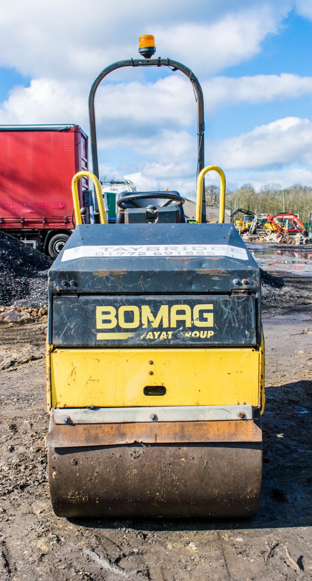 Bomag BW80 ADH-2 double drum ride on roller Year: S/N: 101460424679 Recorded Hours: 1143 88 - Image 5 of 14