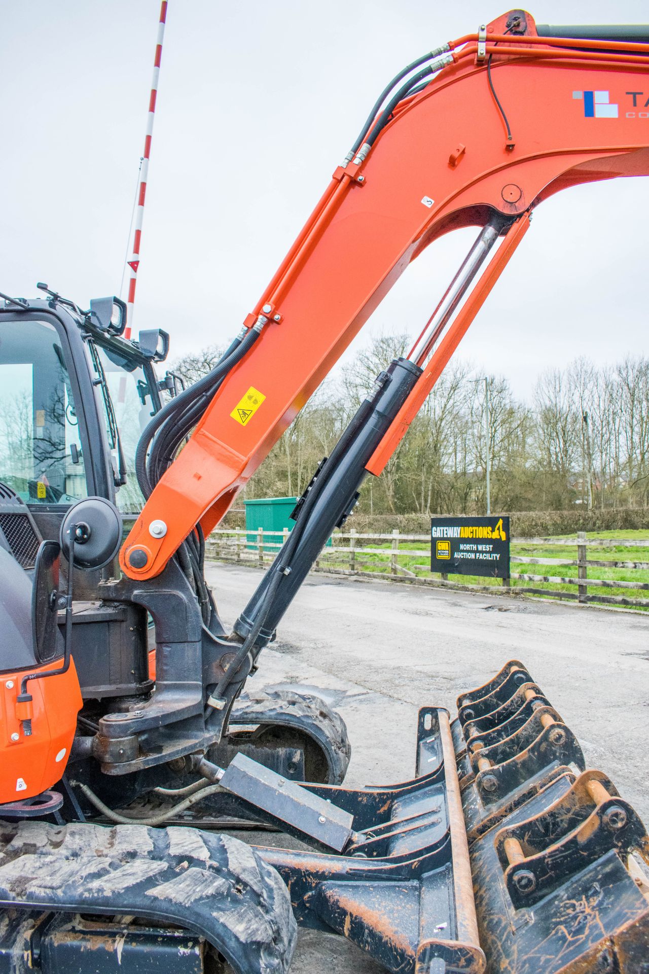 Kubota KX80 8 tonne rubber tracked midi excavator Year: 2018 S/N: 45742 Recorded Hours: 762 - Image 16 of 22