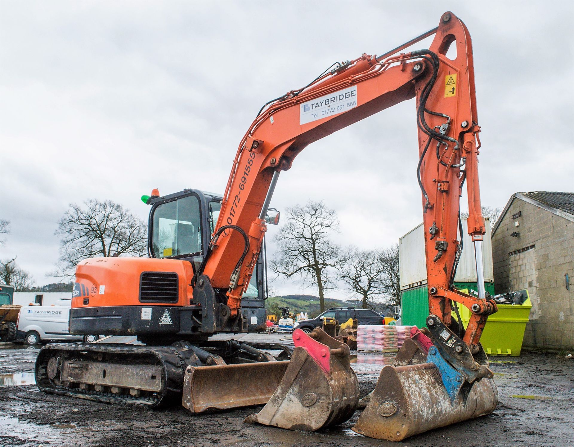 Doosan DX80R 8 tonne rubber tracked midi excavator Year: 2013 S/N: 50896 Recorded Hours: 4636 blade, - Image 2 of 23