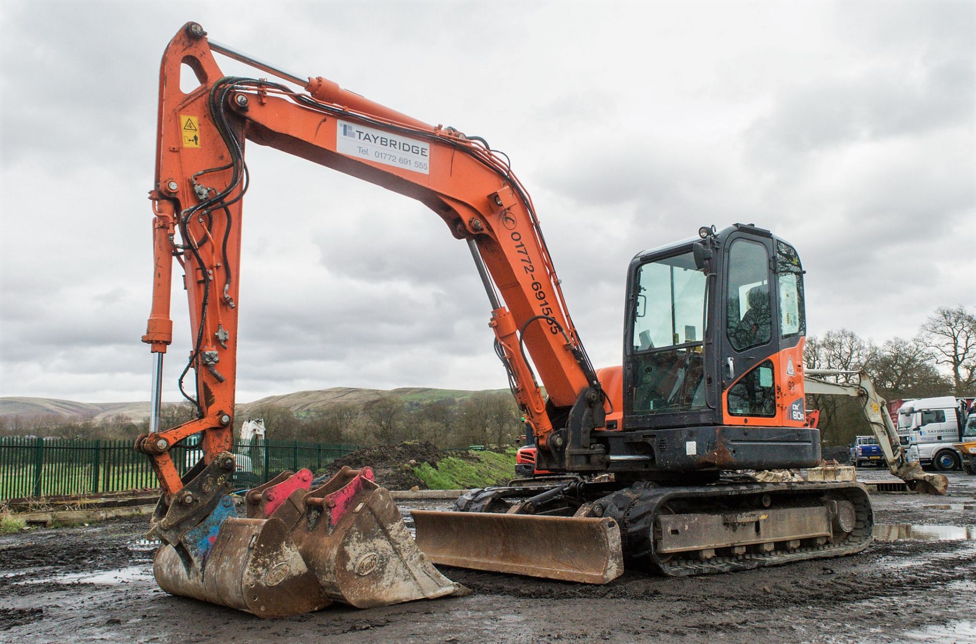 Doosan DX80R 8 tonne rubber tracked midi excavator Year: 2013 S/N: 50896 Recorded Hours: 4636 blade,