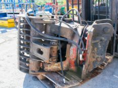 Hydraulic selector grab to suit 13 tonne excavator