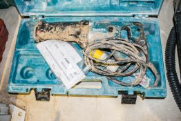 Makita 110 volt reciprocating saw  c/w carry case