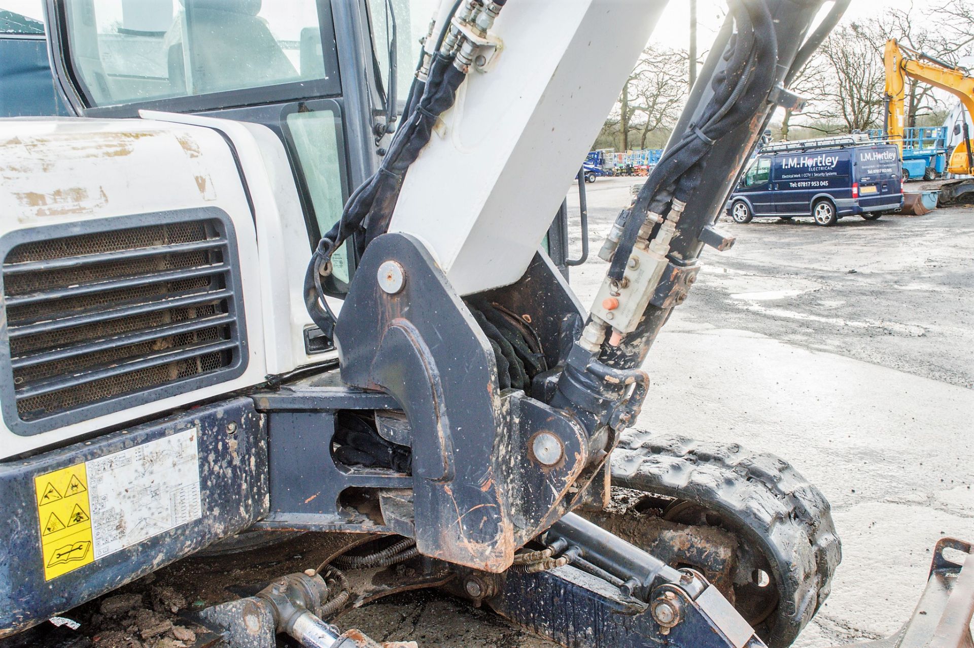 Bobcat E80 8 tonne rubber tracked excavator Year: 2013 S/N: 312768 Recorded Hours: 2878 blade, - Image 16 of 18