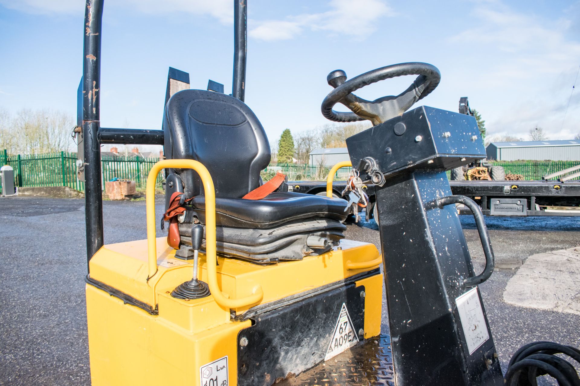 JCB 1THT 1 tonne high tip dumper Year: 2016 S/N: RA3461 Recorded hours: 506 LH16021 - Image 17 of 18