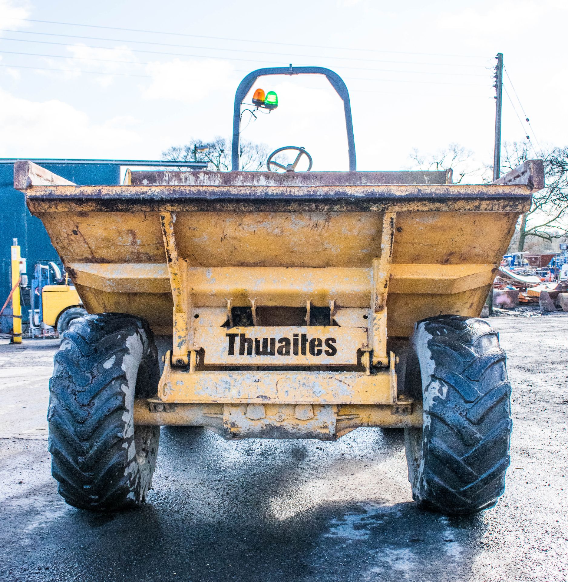 Thwaites 6 tonne straight skip dumper Year: 2003 S/N: 2137 Recorded Hours: 3574 20 - Image 5 of 18