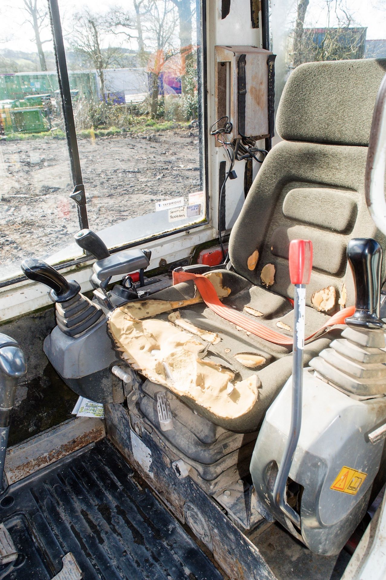 Kubota KX61-3 2.6 tonne rubber tracked mini excavator Year: 2006 S/N: 75311 Recorded Hours: 7076 - Image 20 of 23