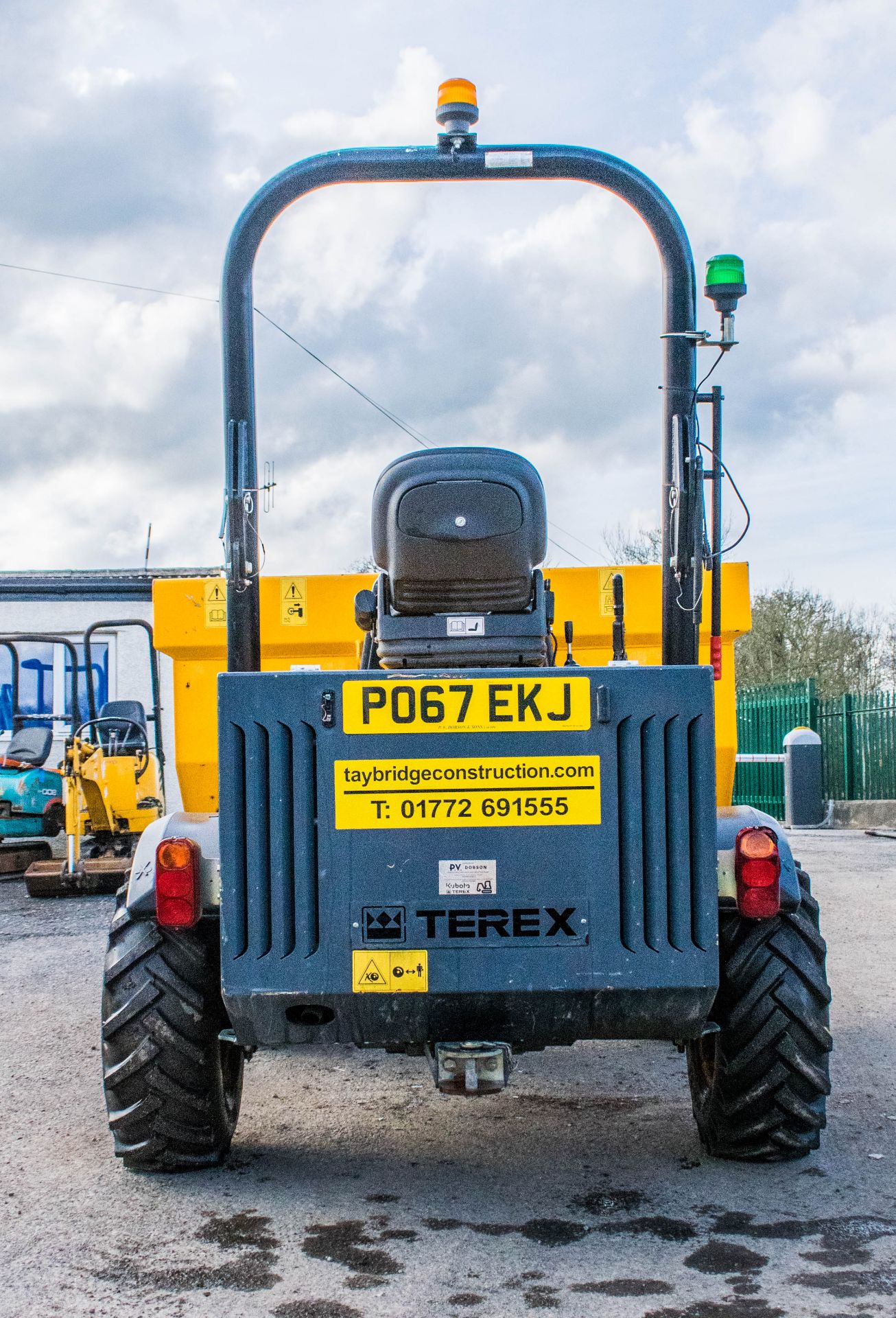 Mecelac 3 tonne straight skip dumper Year: 2017 S/N: 3627 Recorded Hours: 351 - Image 6 of 18