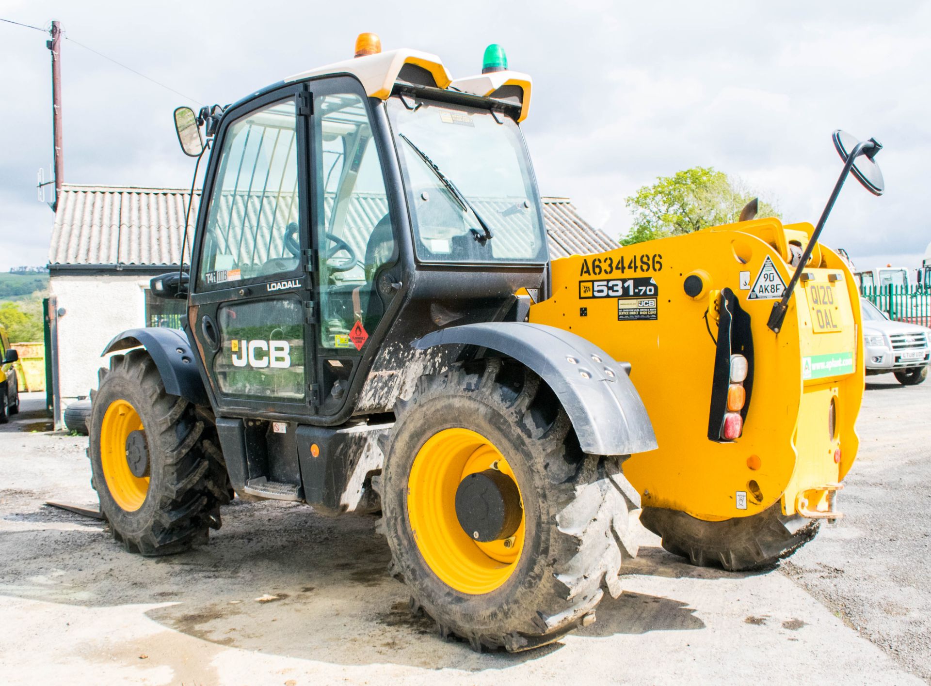 JCB 531-70 telescopic handler  Year: 2014 S/N: 2341975 Recorded Hours: 2691 A634486 - Image 4 of 21