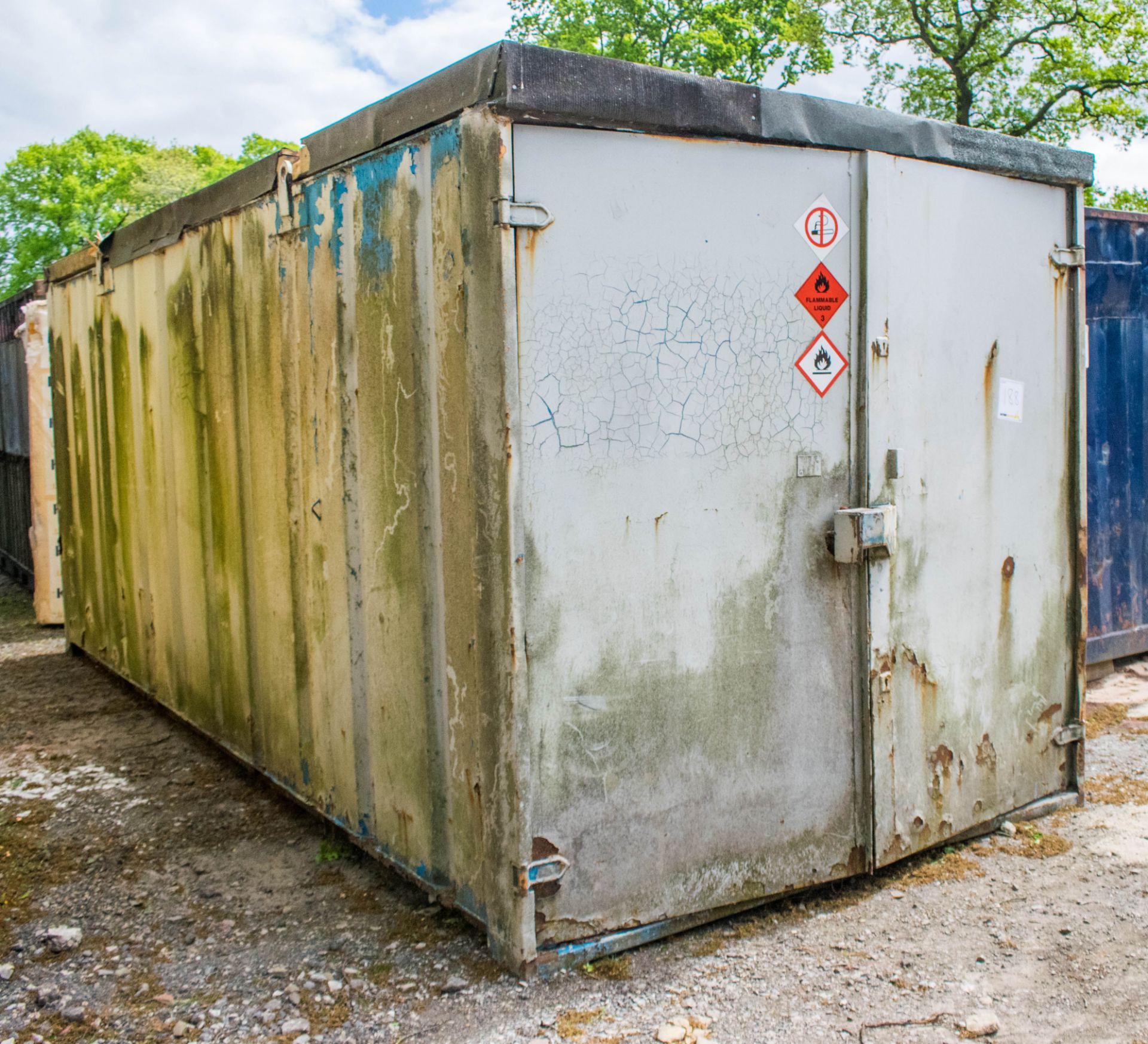 21 ft x 8 ft steel storage container