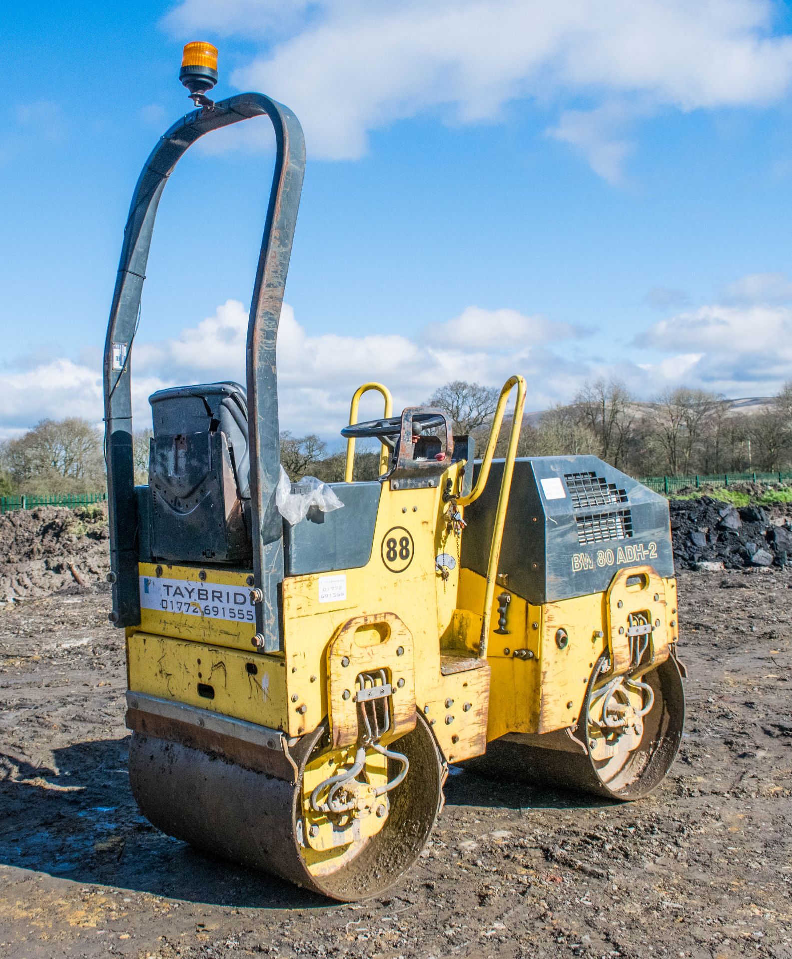 Bomag BW80 ADH-2 double drum ride on roller Year: S/N: 101460424679 Recorded Hours: 1143 88 - Image 3 of 14