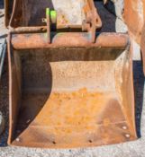 2 foot mini digger bucket  35mm pins, 150mm pin centres