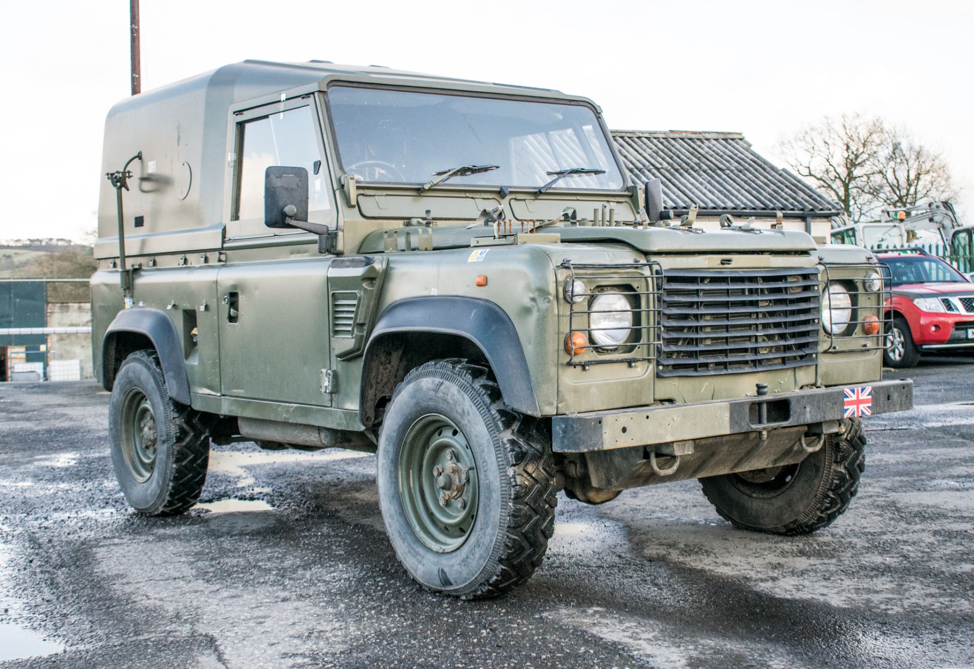 Land Rover Defender 90 Wolf 300 TDI 4wd TUL hard top utility vehicle (EX MOD) Date into Service: - Image 2 of 27