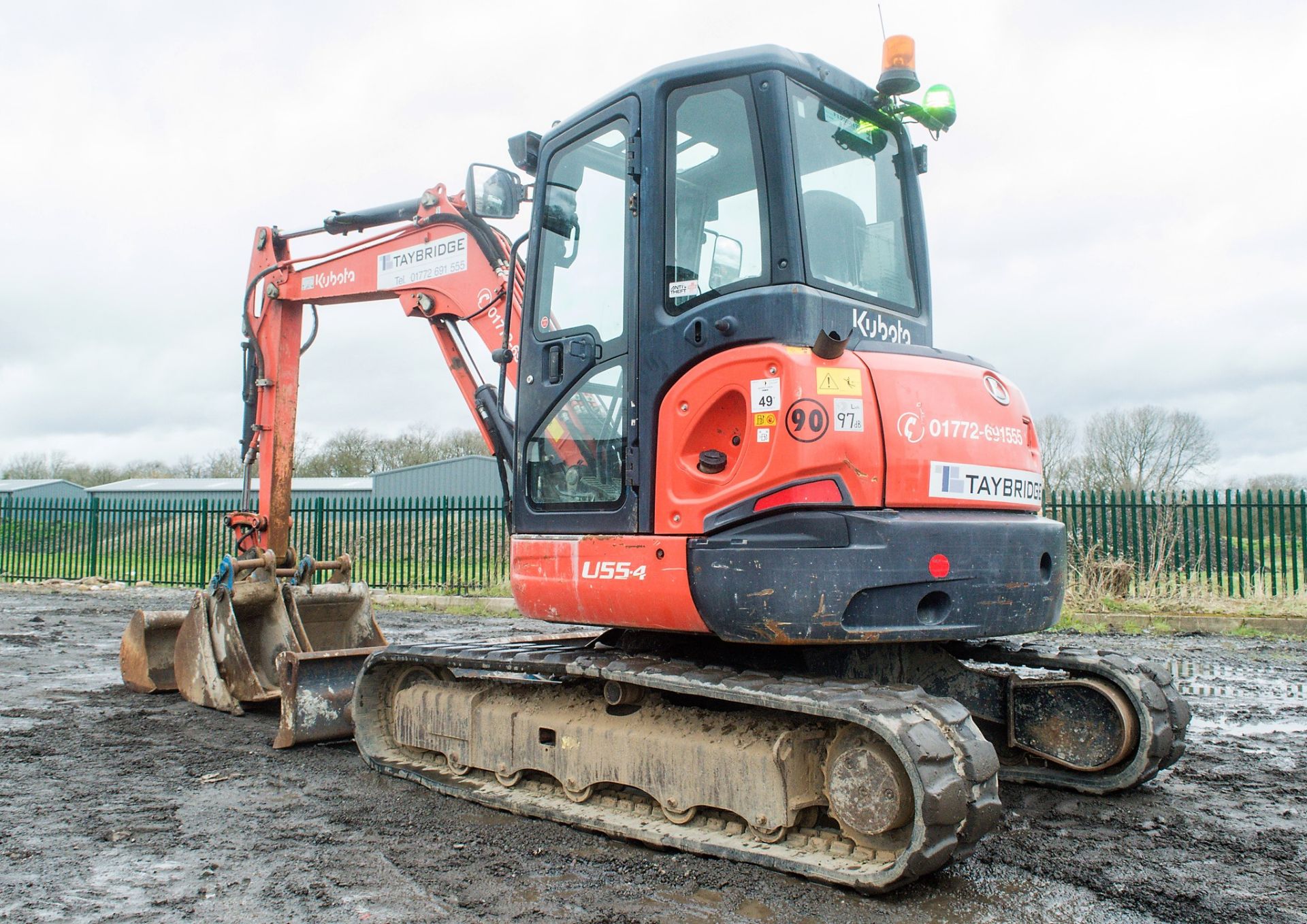 Kubota U55-4 5.5 tonne rubber tracked mini excavator Year: 2012 S/N: 51331 Recorded Hours: 5431 - Image 3 of 23