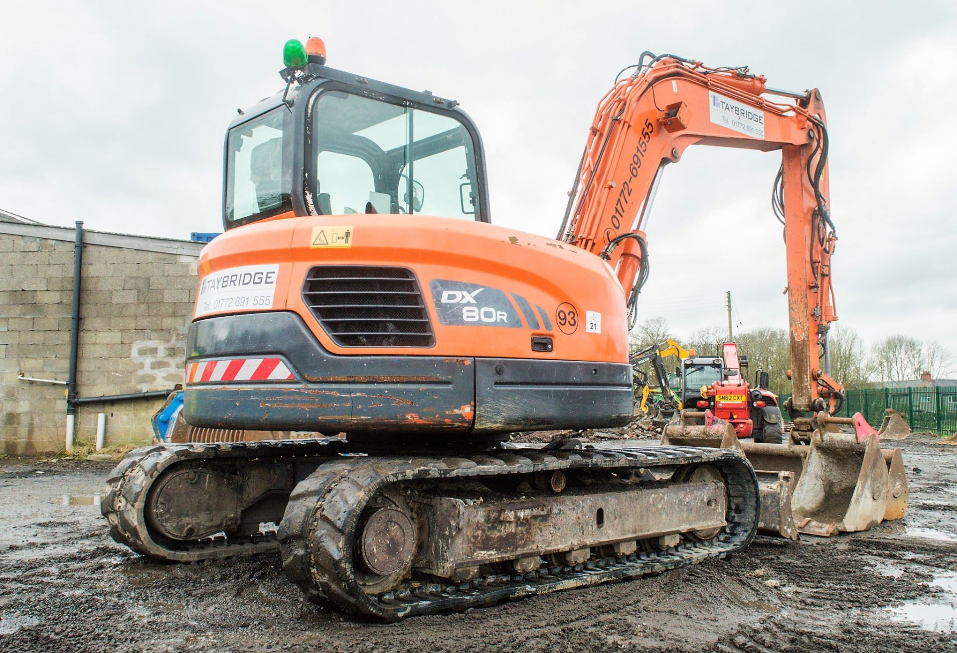 Doosan DX80R 8 tonne rubber tracked midi excavator Year: 2013 S/N: 50896 Recorded Hours: 4636 blade, - Image 4 of 23