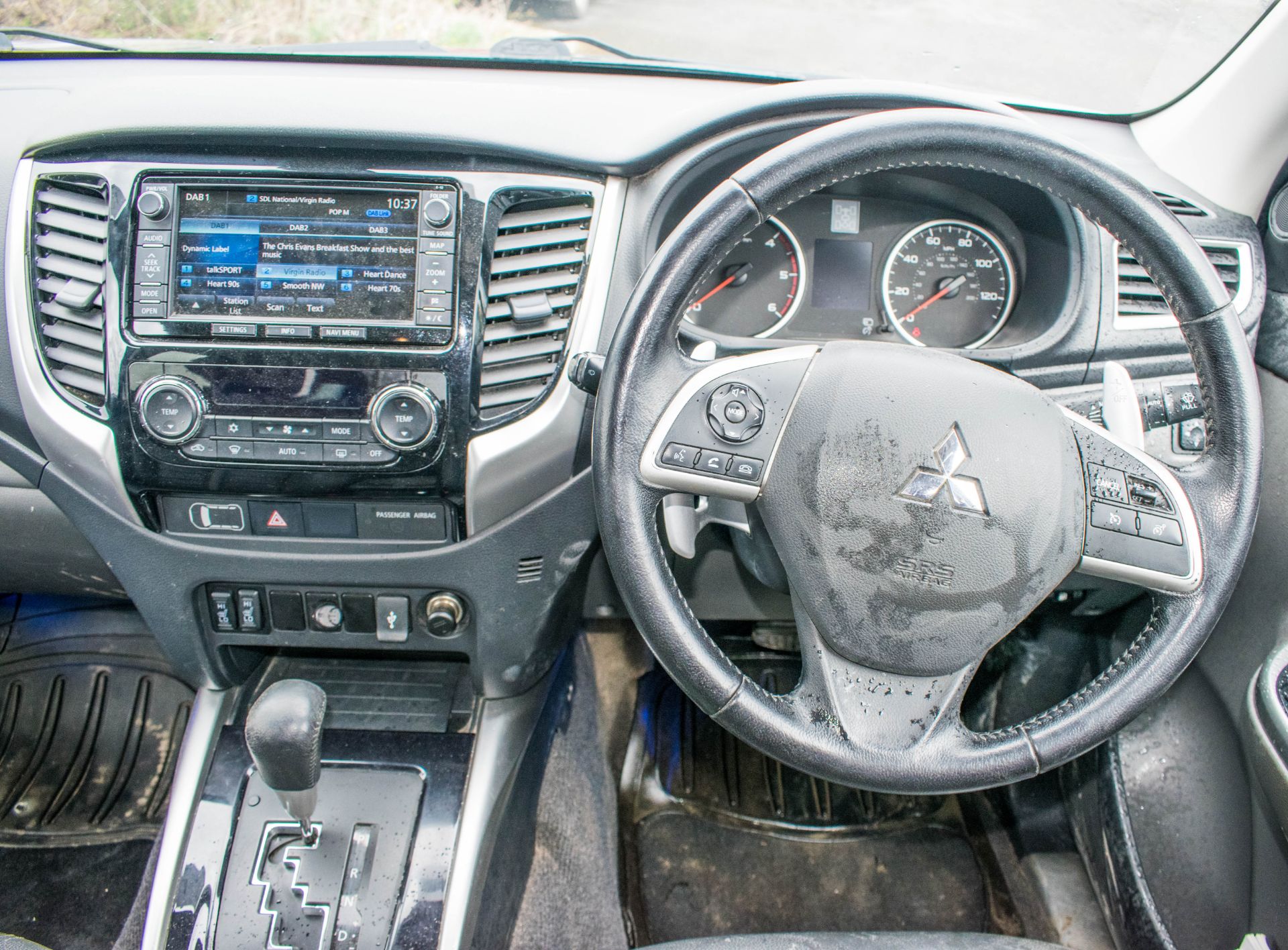 Mitsubishi L200 Barbarian DCB DI-D 2.5 diesel 4 wheel drive double cab pick up Registration - Image 19 of 21