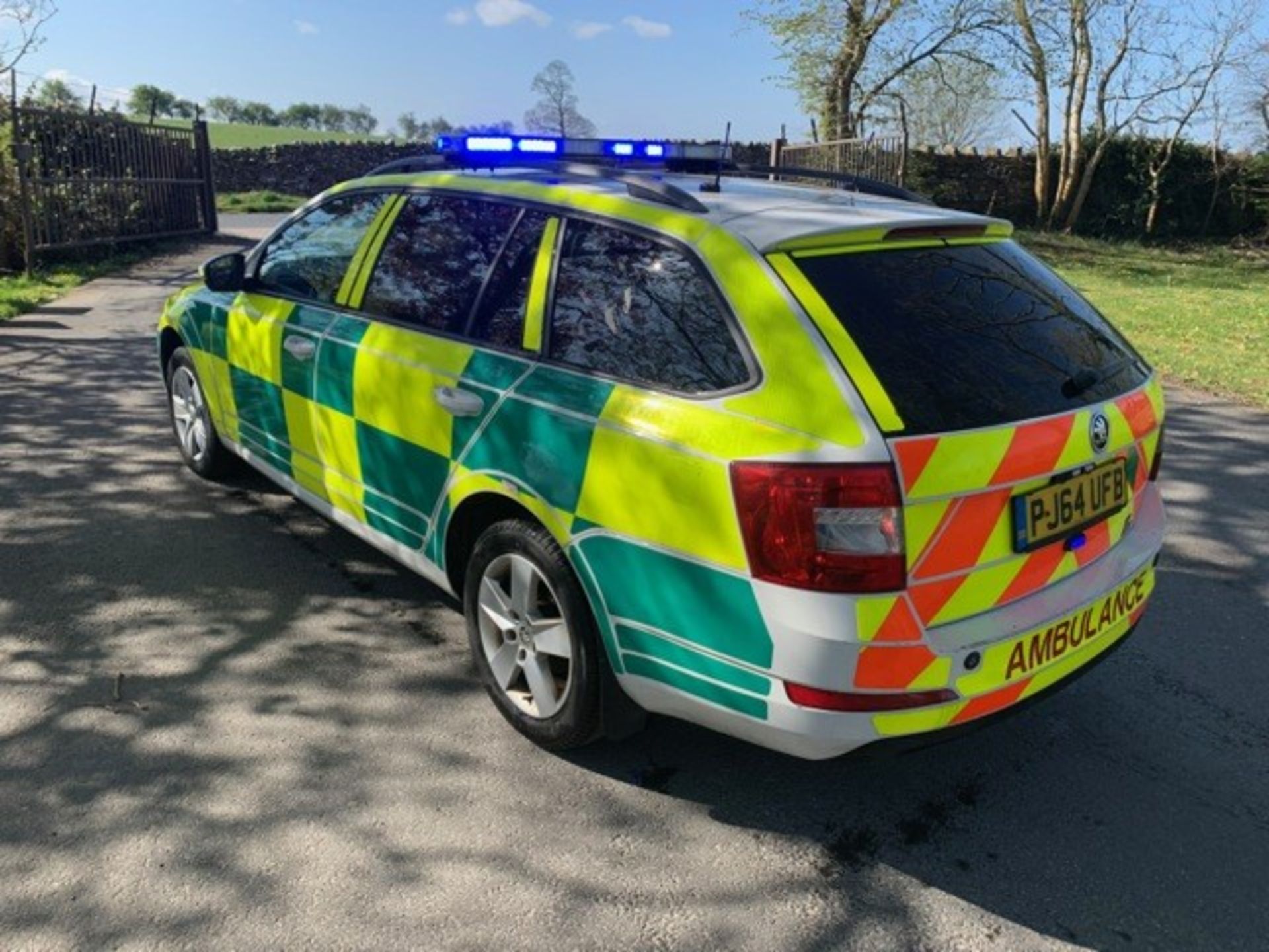 Skoda Octavia 5 door estate rapid response vehicle Registration Number: PJ64 UFB Date of - Image 3 of 17