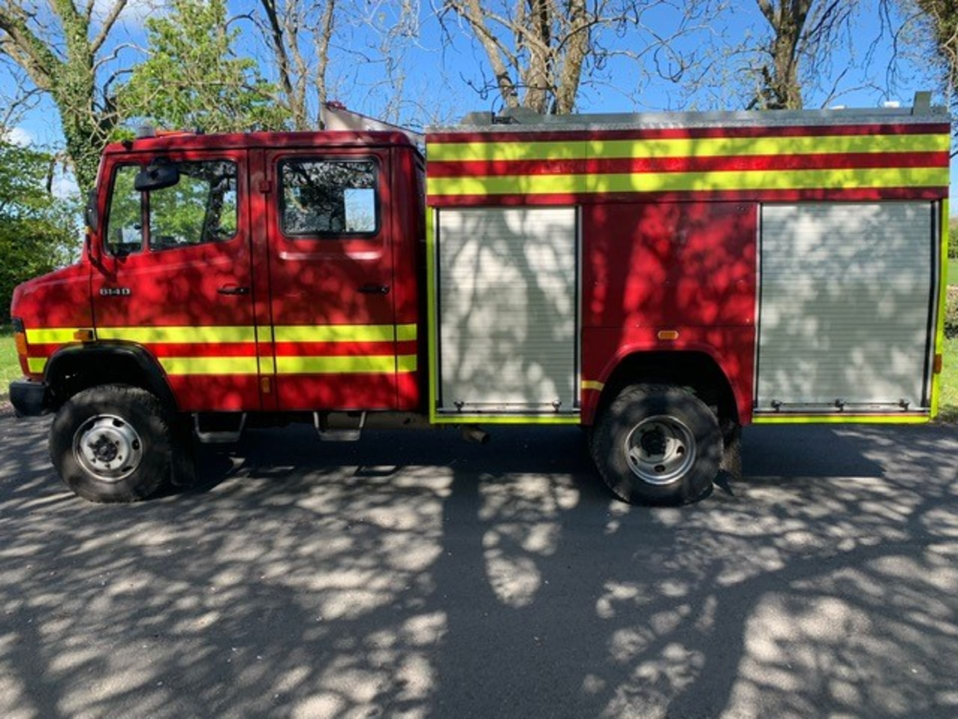 Mercedes Benz 814D 4 wheel drive fire engine Registration Number: P933 ATT Date of Registration: - Image 7 of 33