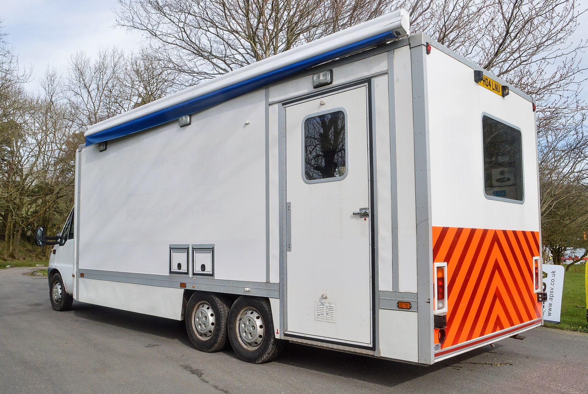 Citroen mobile office van Registration Number: FH04 LNU Date of Registration: 01/08/2004 MOT - Image 3 of 16