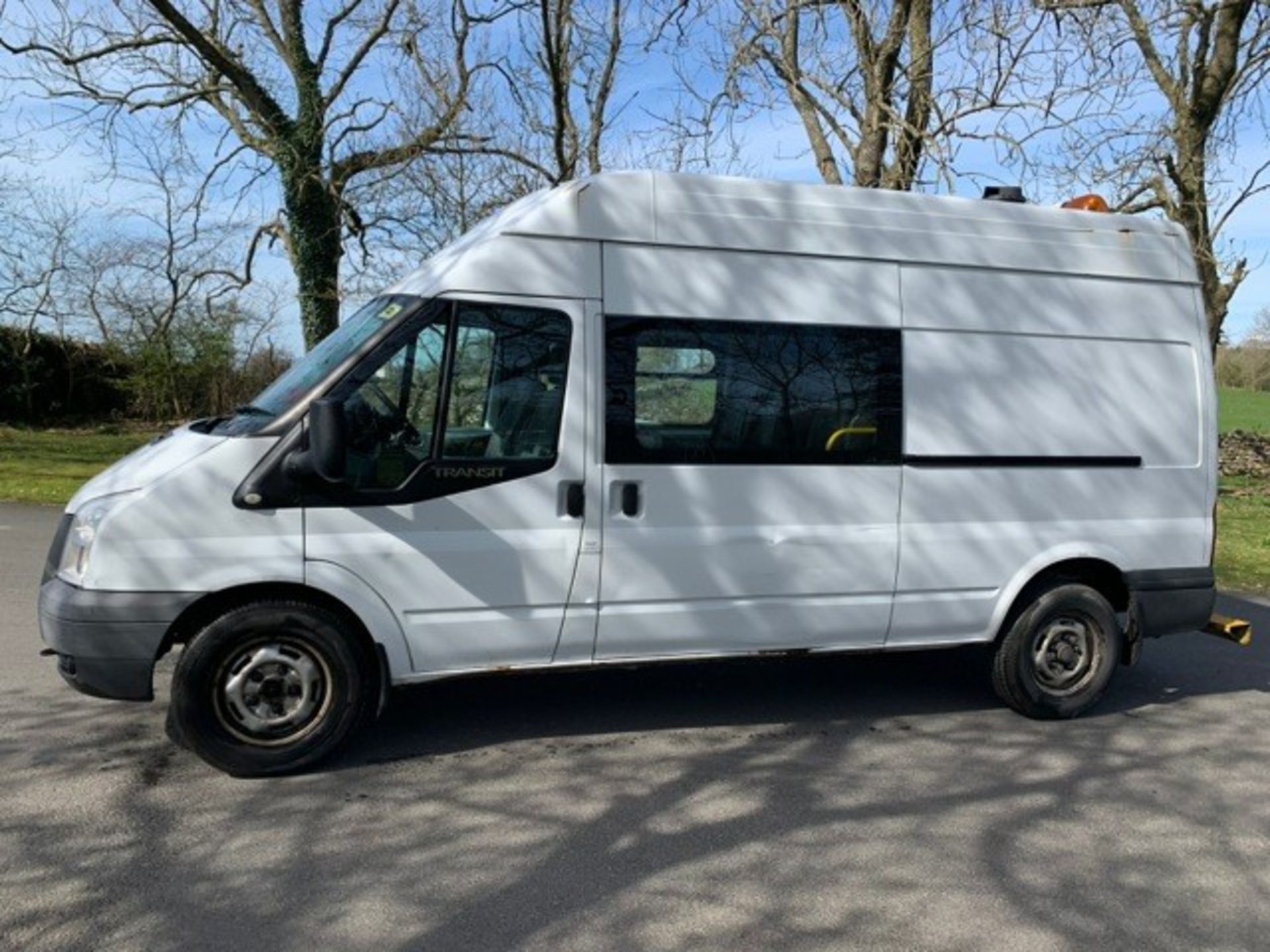 Ford Transit MWB welfare unit van Registration Number: HN13 OPR Date of Registration: 07/08/2013 MOT - Image 7 of 23