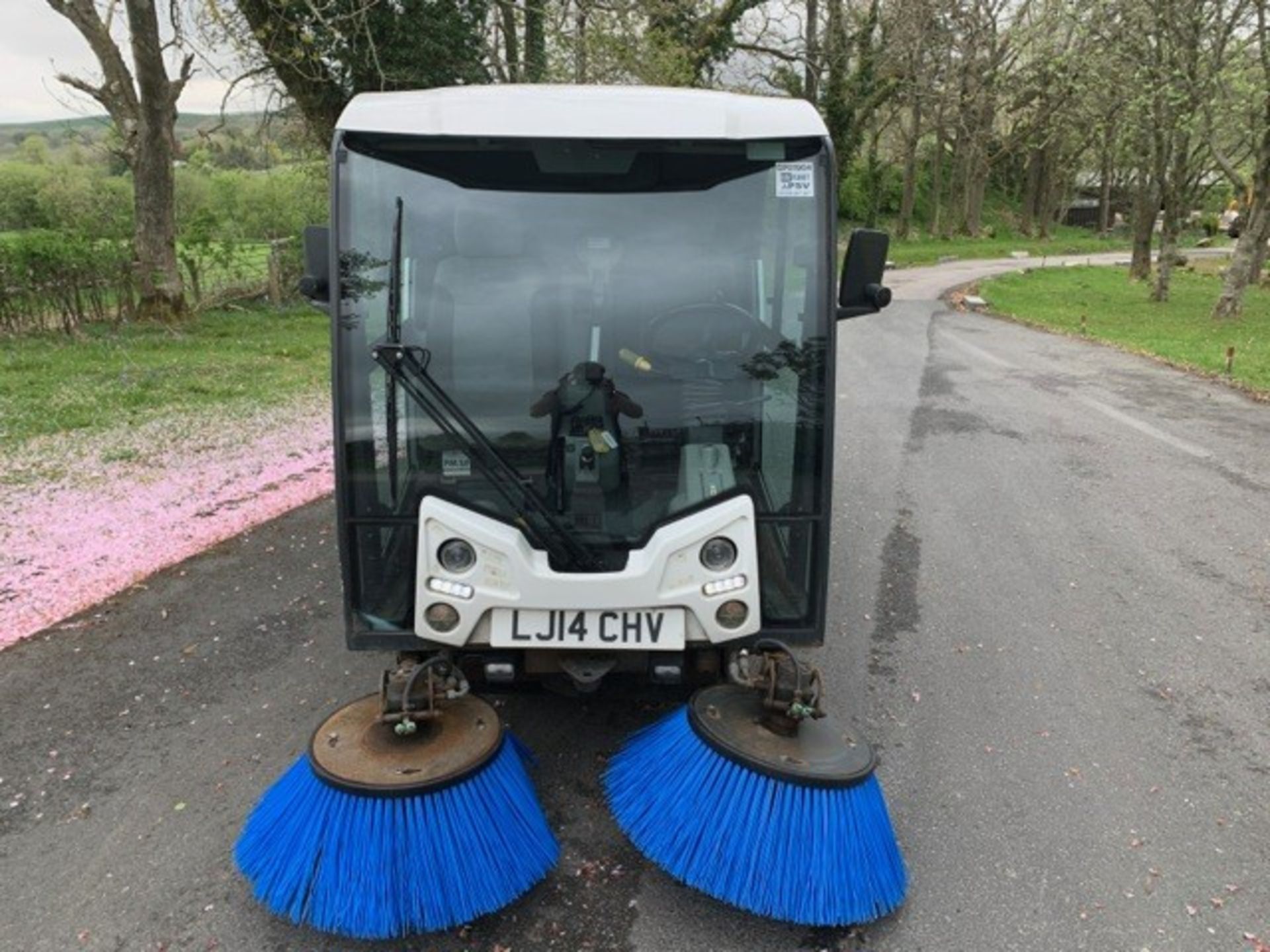 Johnston Dawsons CX201 sweeper Registration Number: LJ14 CHV Year: 2014 S/N: 205043 Recorded - Image 5 of 15