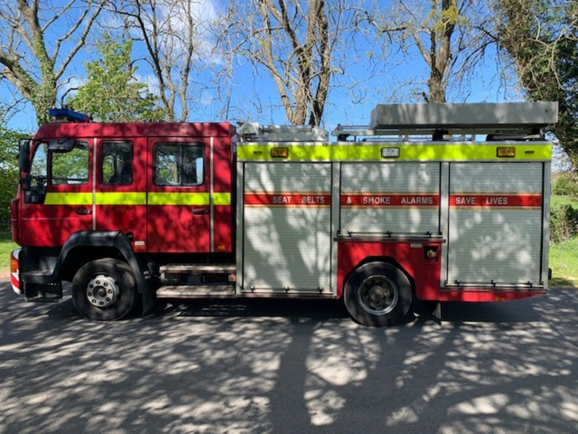 MAN fire engine Registration Number: X372 BOD Date of Registration: MOT Expires: Recorded k/m's: - Image 8 of 34