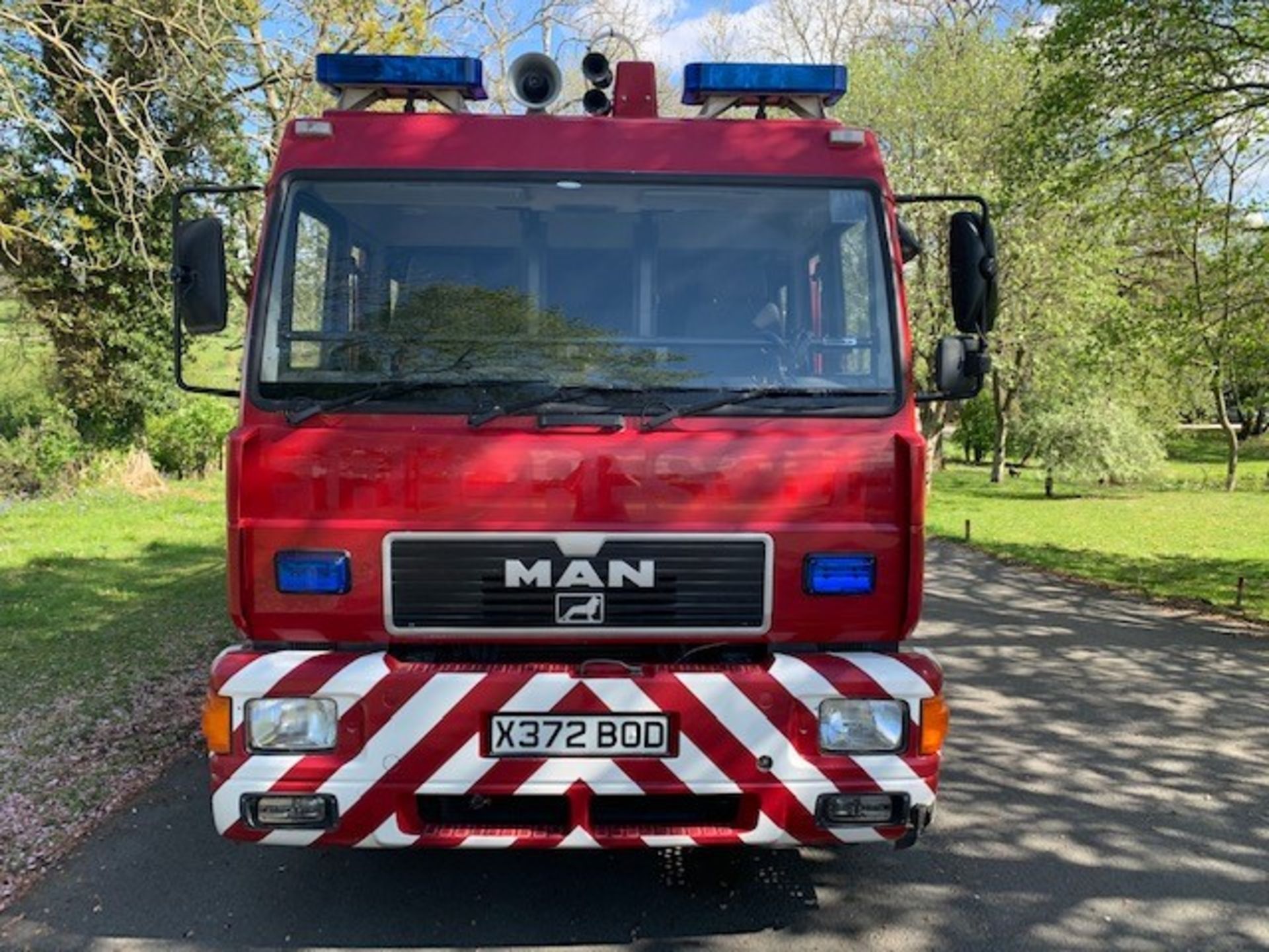 MAN fire engine Registration Number: X372 BOD Date of Registration: MOT Expires: Recorded k/m's: - Image 4 of 34