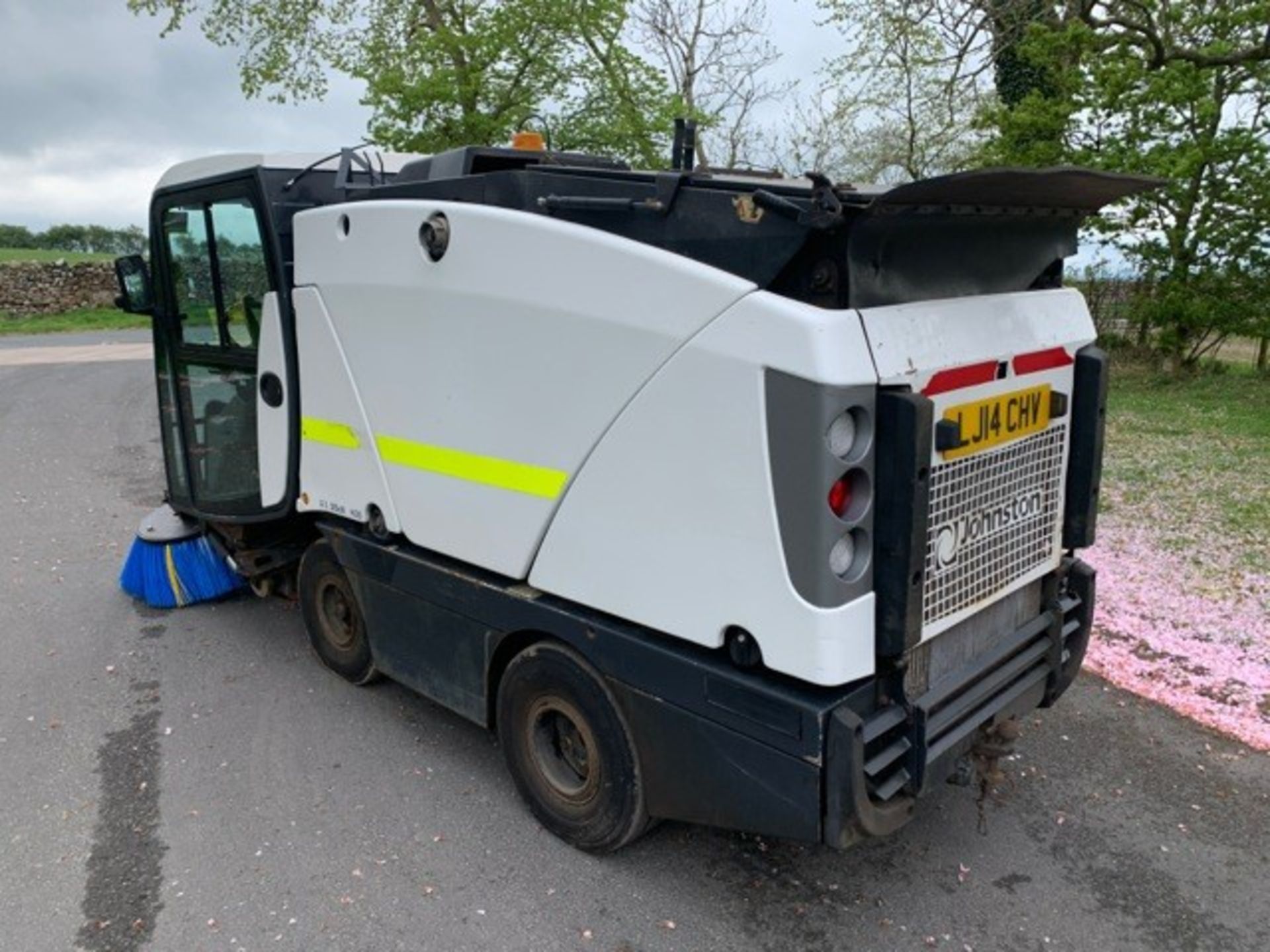 Johnston Dawsons CX201 sweeper Registration Number: LJ14 CHV Year: 2014 S/N: 205043 Recorded - Image 4 of 15