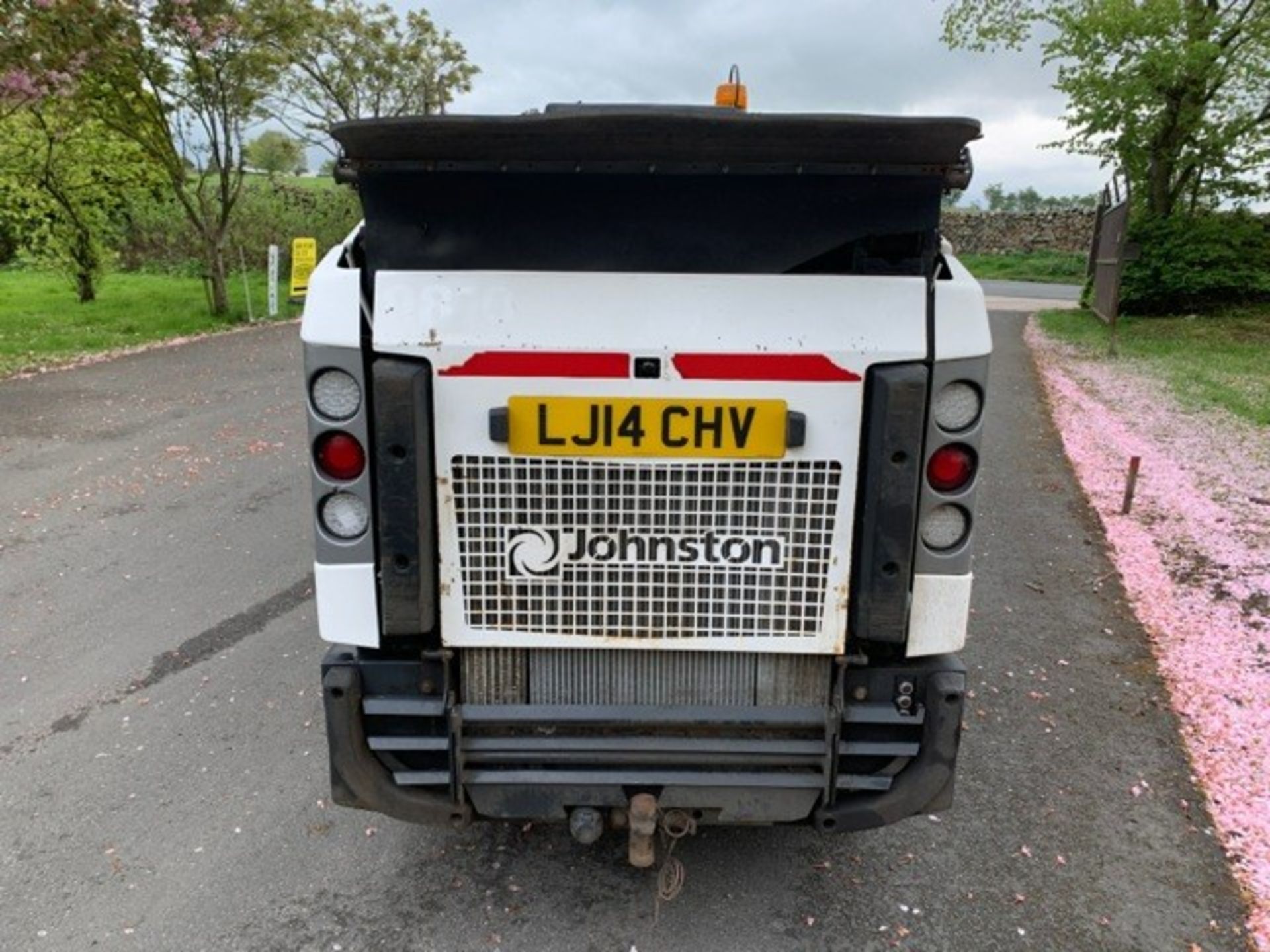 Johnston Dawsons CX201 sweeper Registration Number: LJ14 CHV Year: 2014 S/N: 205043 Recorded - Image 6 of 15