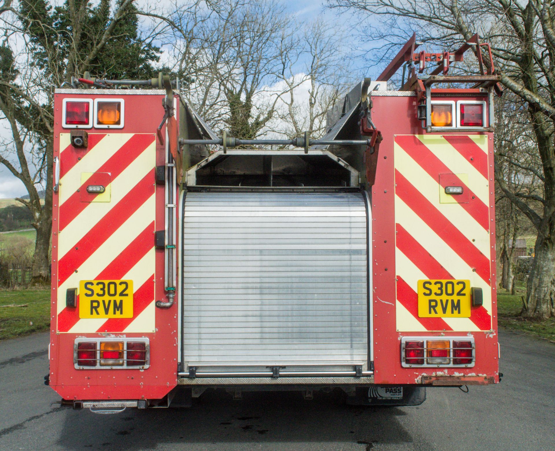 Volvo FL6 14 Fire engine Registration Number: S302 RVM Date of Registration: 02/02/1999 MOT Expires: - Image 6 of 20