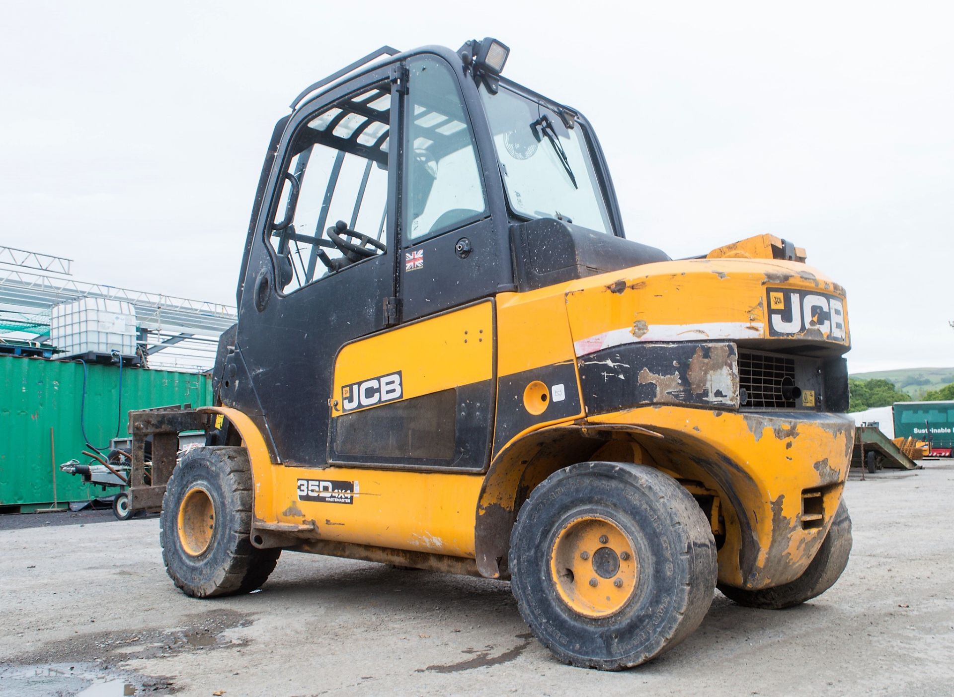 JCB TLT 35D Wastemaster 4 wheel drive telescopic fork lift truck Year: 2013 S/N: 11512060 Recorded - Image 3 of 18