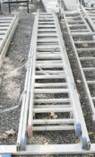 2 - stage extending aluminium ladder