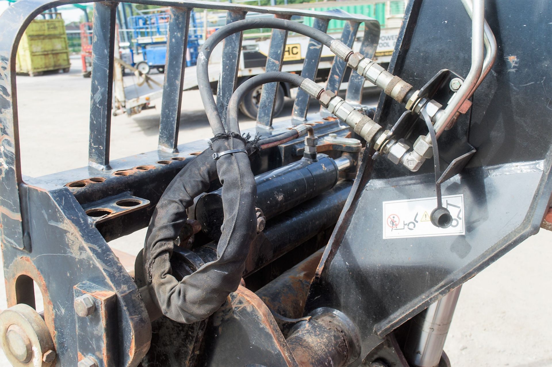 Manitou MT1840 18 metre telescopic handler Year: 2014 S/N: 942505 Recorded Hours: 3106 c/w side - Image 17 of 23