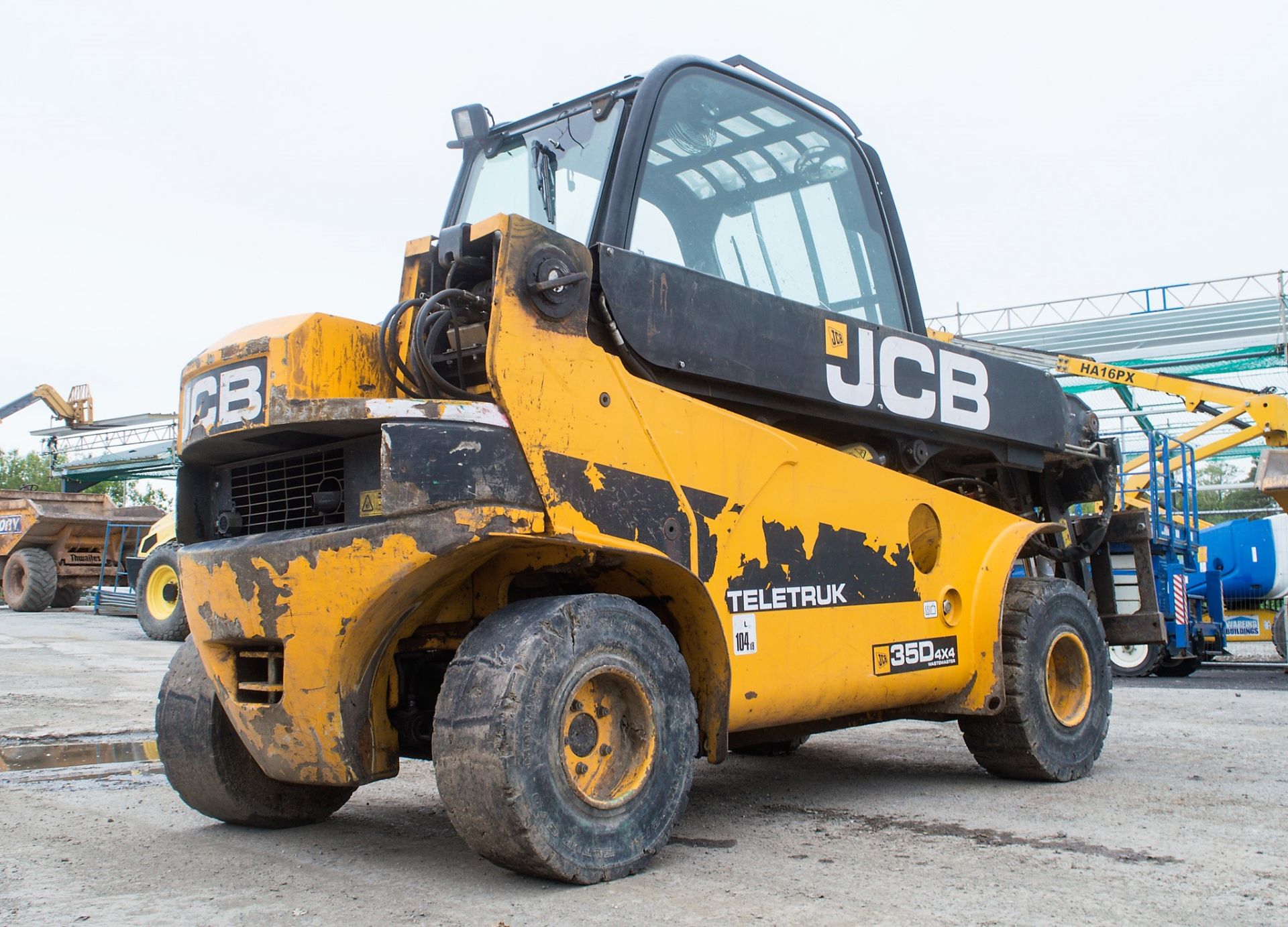 JCB TLT 35D Wastemaster 4 wheel drive telescopic fork lift truck Year: 2013 S/N: 11512060 Recorded - Image 4 of 18
