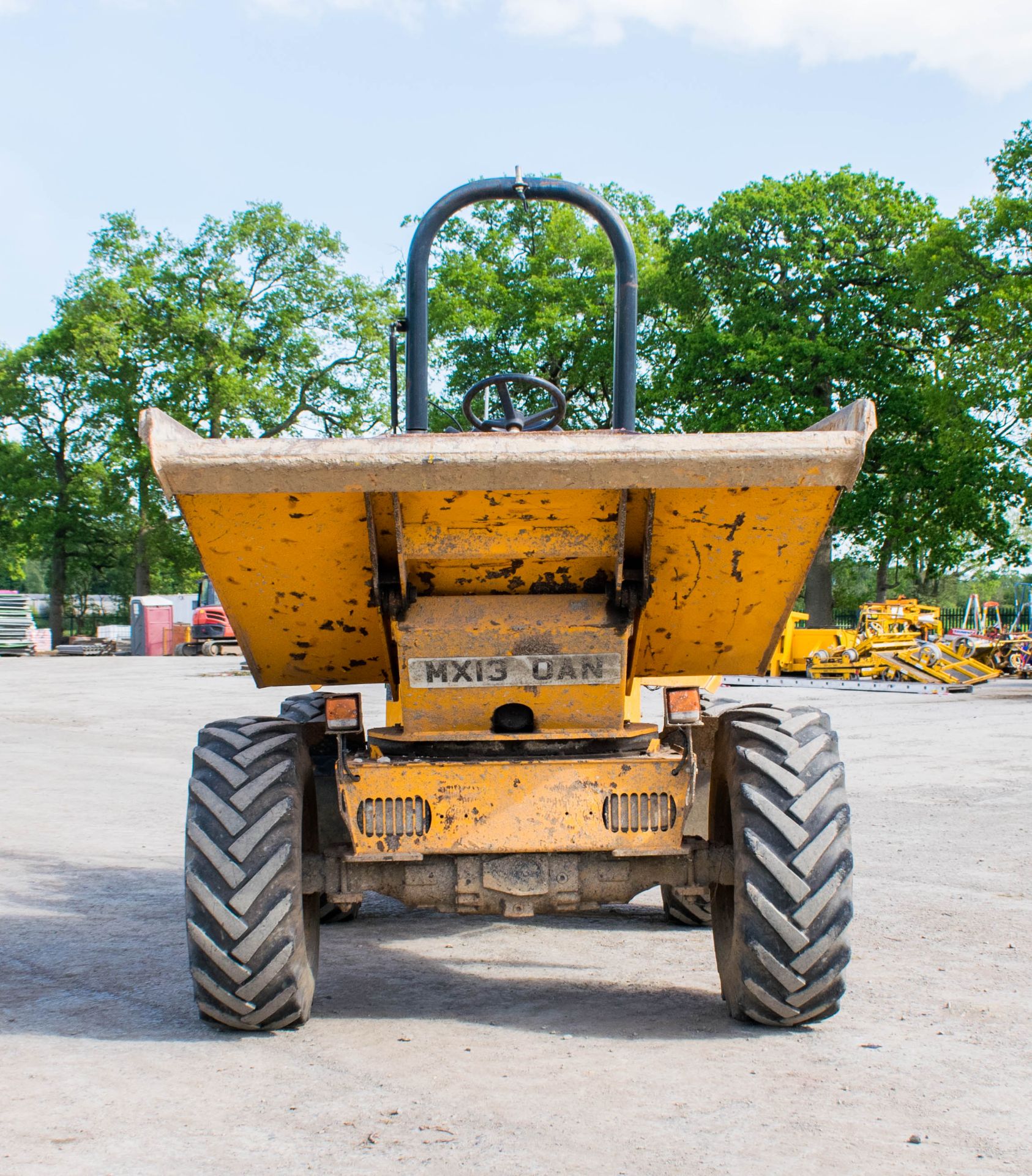 Thwaites 3 tonne swivel skip dumper Year: 2013 S/N: 9C5173 Recorded Hours: A602331 - Image 5 of 19