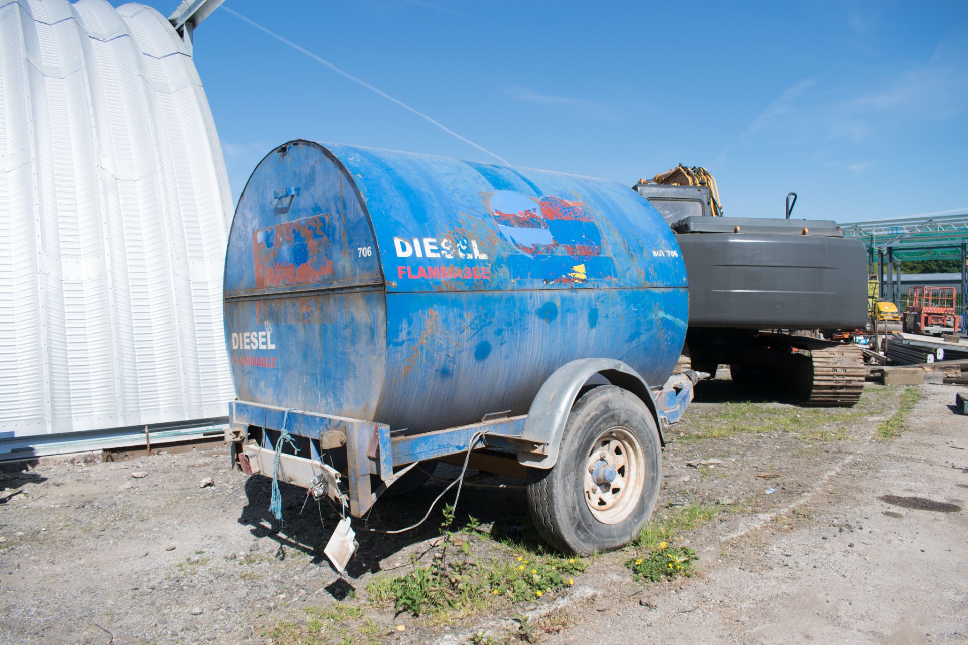 Trailer Engineering 500 gallon fast tow bunded fuel bowser c/w manual pump, delivery hose & nozzle - Image 2 of 4