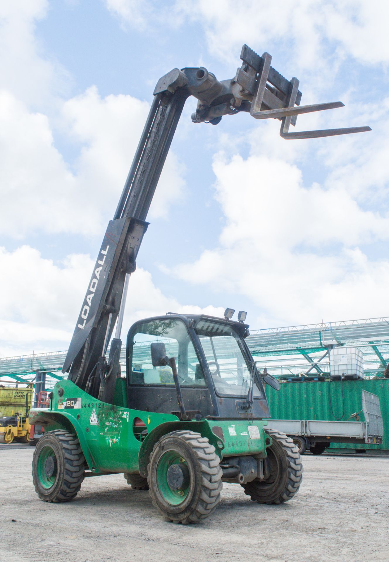 JCB 520-40 4 metre telescopic handler Year: 2007 S/N: 1014055 Recorded Hours: 3098 A443121 - Image 9 of 20