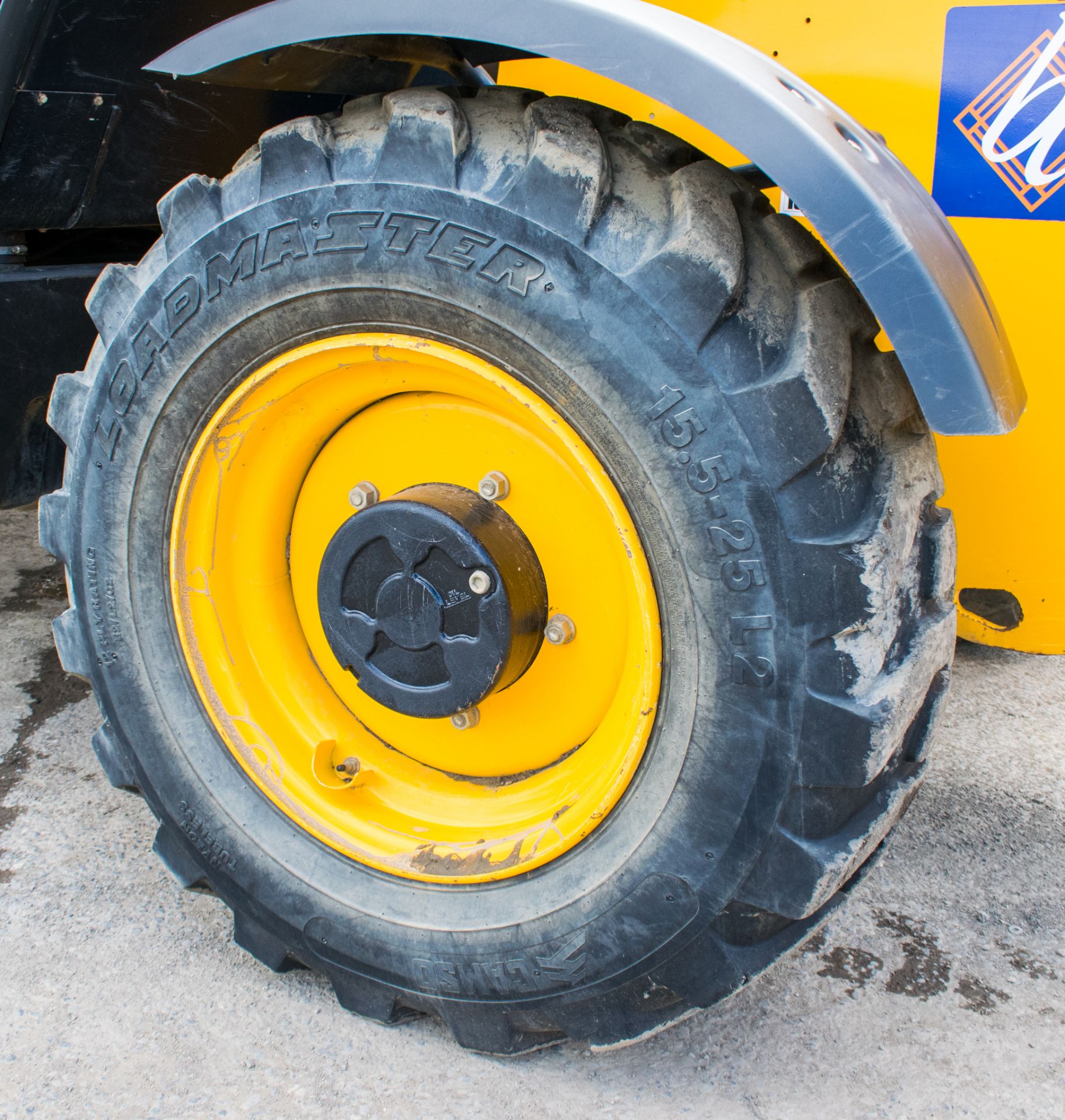 JCB 535-125 Hi Viz 12.5 metre telescopic handler  Registration Number: MM65 ZZR Year: 2015 S/N: - Image 11 of 20