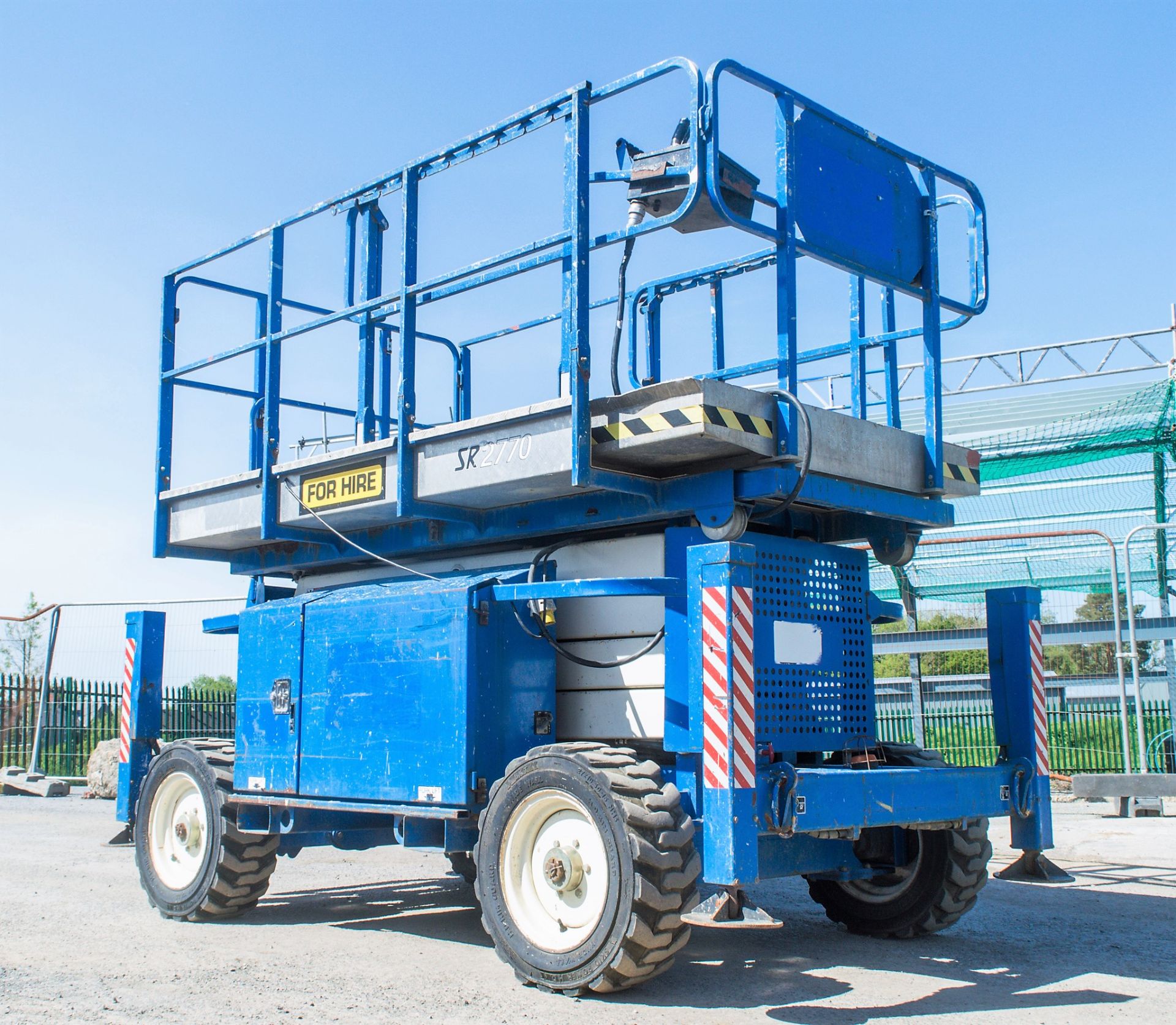 Snorkel SR2770 27ft diesel driven 4WD scissor lift access platform Year: 2007 S/N: NZ070715 Recorded - Image 2 of 16