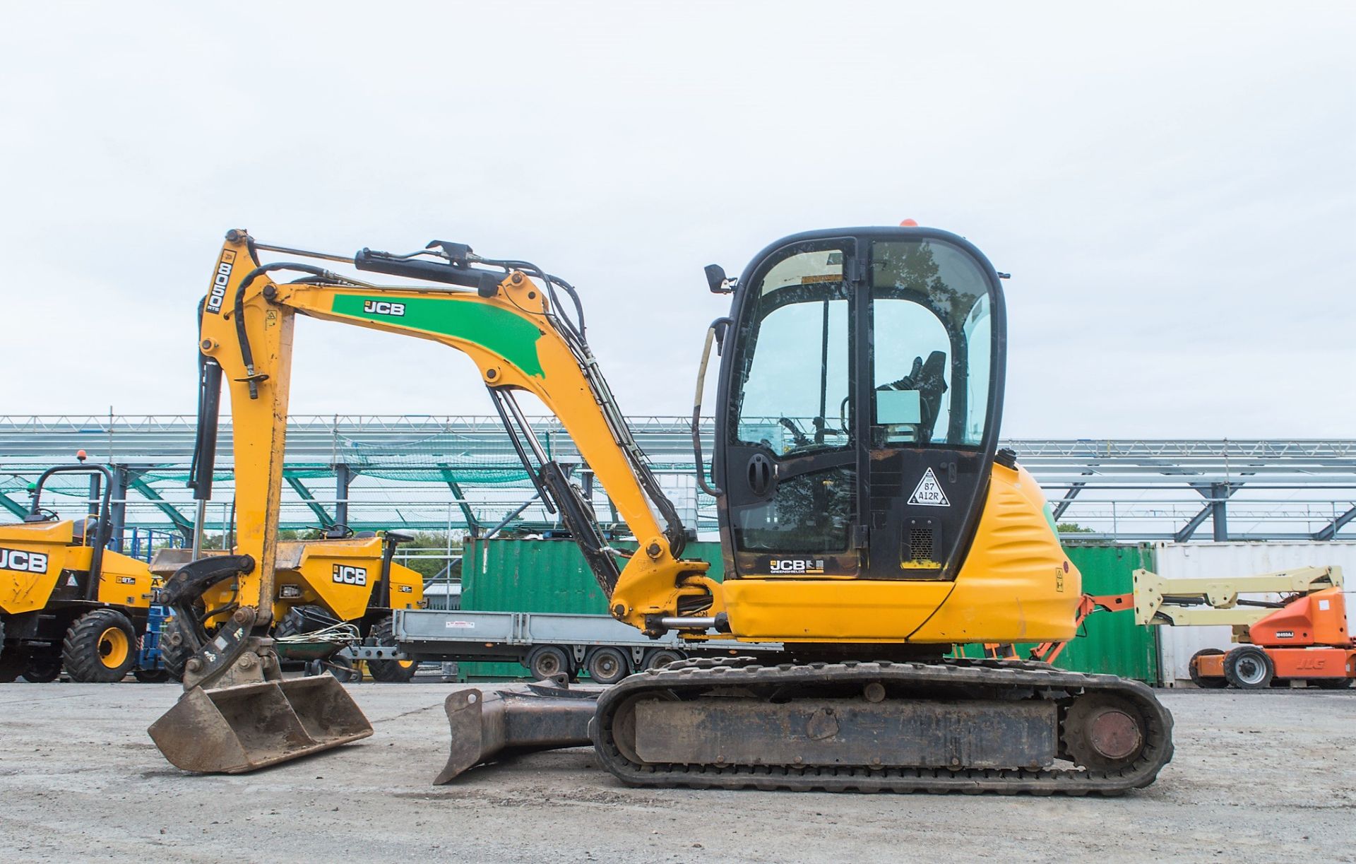 JCB 8050 RTS reduced tail swing rubber tracked mini excavator  Year: 2013 S/N: 741958 Recorded - Image 6 of 23