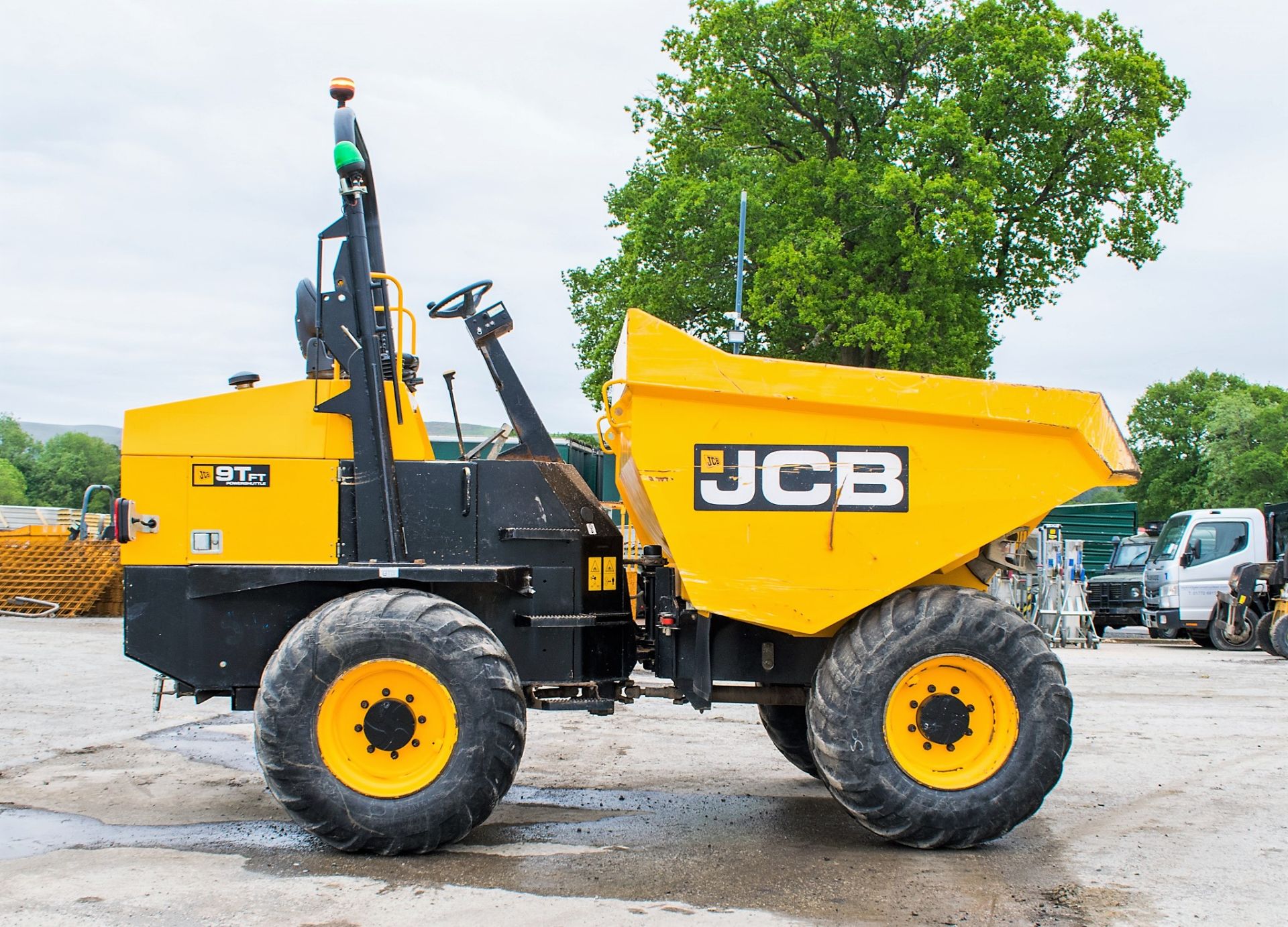 JCB 9 tonne straight skip dumper  Year: 2017 S/N:  30134 Recorded Hours: 1268 - Image 7 of 20