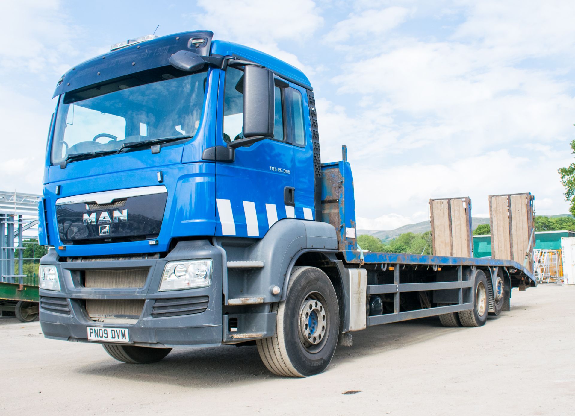 MAN TGS 26.360 26 tonne beaver tail plant lorry  Registration Number: PN09 DVM Date of Registration: