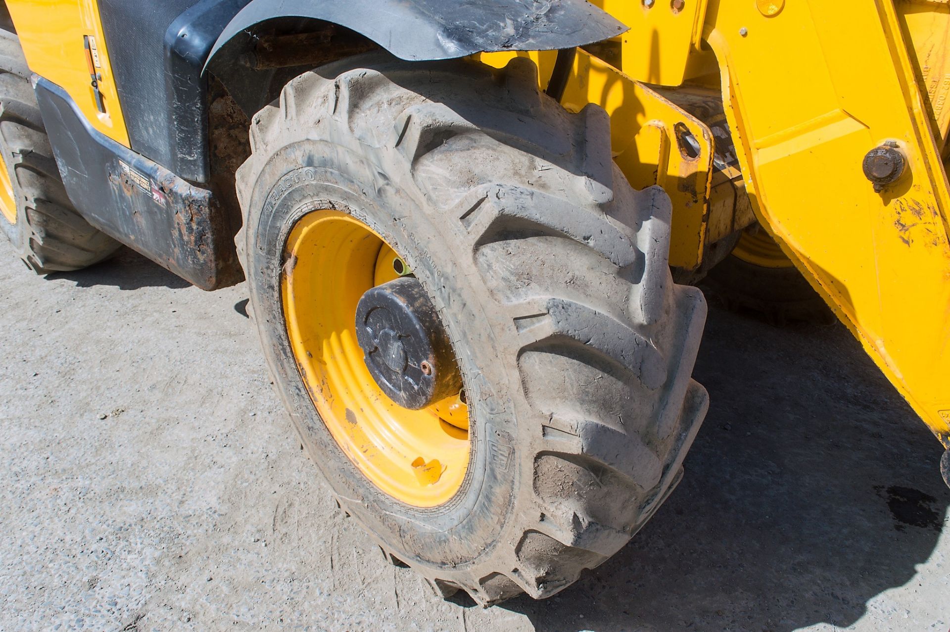 JCB 531-70 7 metre telescopic handler Year: 2014 S/N: 2341330 Recorded Hours: 3429 c/w hydraulic - Image 16 of 22