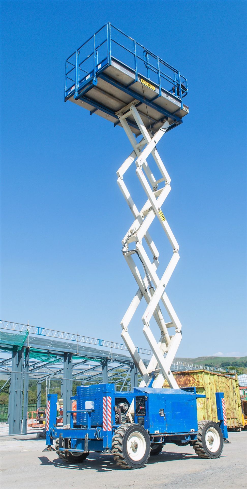 Snorkel SR2770 27ft diesel driven 4WD scissor lift access platform Year: 2007 S/N: NZ070715 Recorded - Image 9 of 16