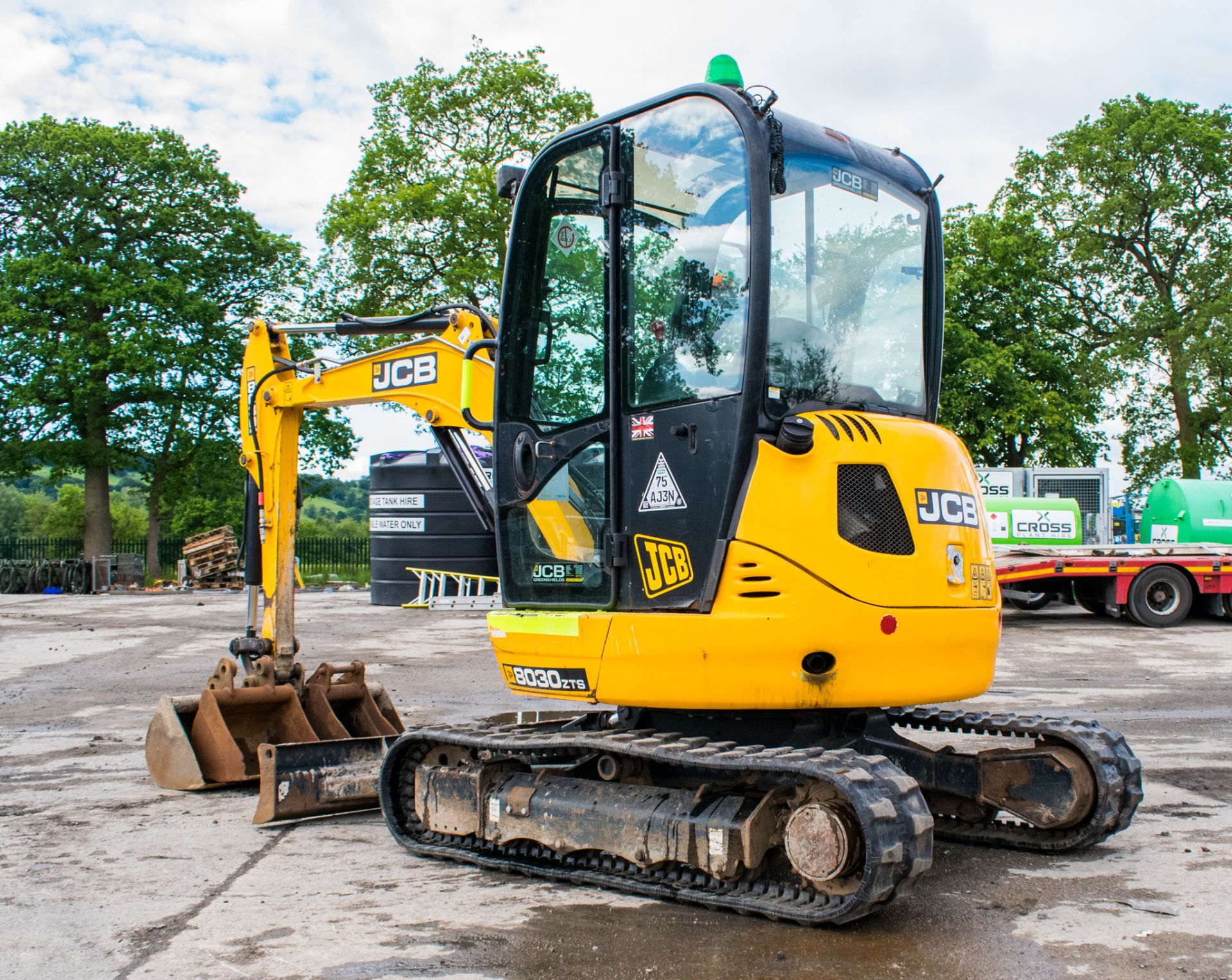 JCB 8030 3.0 tonne rubber tracked mini excavator  Year: 2014  S/N: 2116919 Recorded hours: 2431 - Image 3 of 18