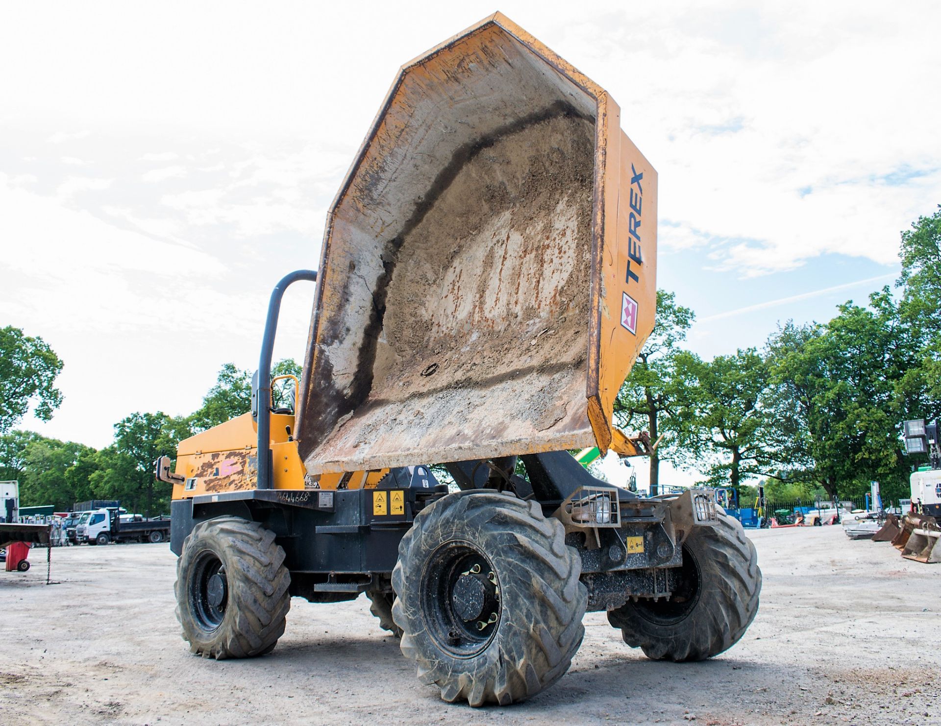 Benford Terex TA6s 6 tonne swivel skip dumper Year: 2014 S/N: J6028 Recorded hours: 1103 A644668 - Image 7 of 18