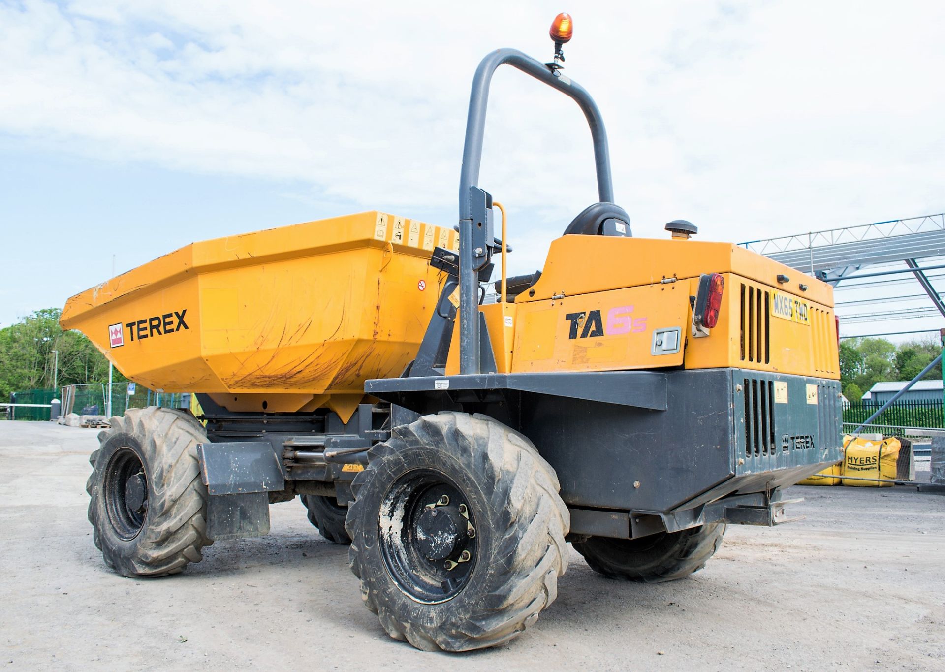 Benford Terex TA6s 6 tonne swivel skip dumper Year: 2014 S/N: J6028 Recorded hours: 1103 A644668 - Image 2 of 18